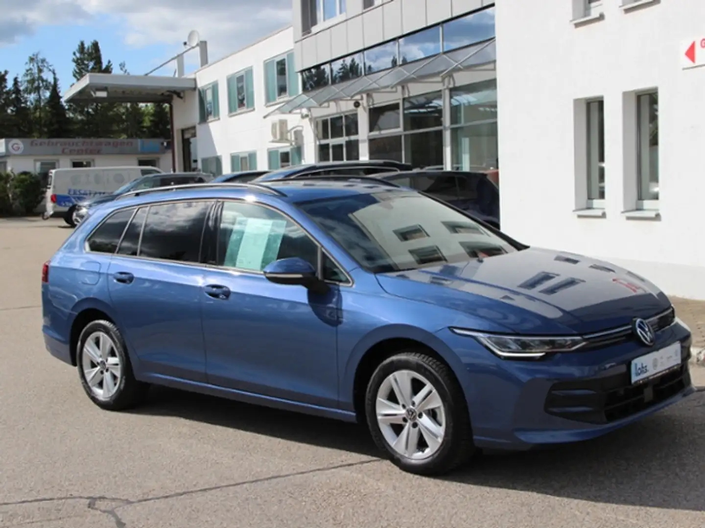 Volkswagen Golf Variant VIII Variant 1.5 TSI AHK Life  LED NAVI Bleu - 2