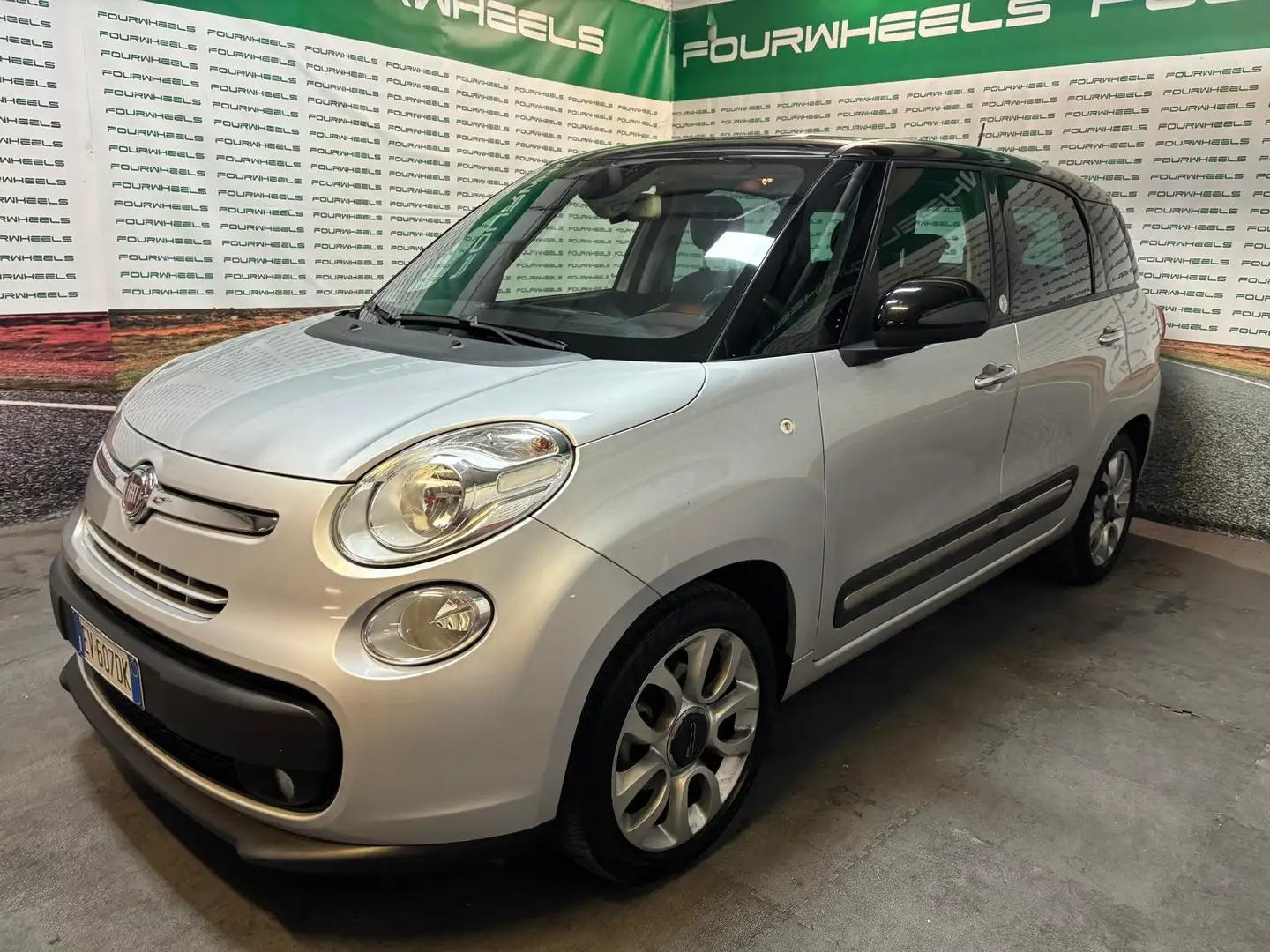 Fiat 500L 500L Living 1.3 mjt Lounge 85cv WWW.FOURWHEELS.IT Grau - 2