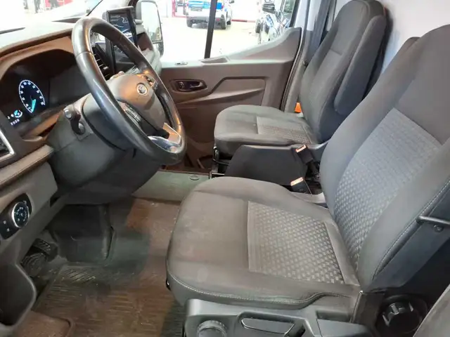 Ford Transit view 7