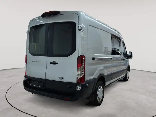 Ford Transit view 4