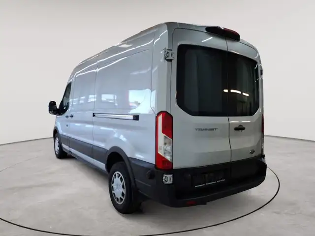 Ford Transit view 5
