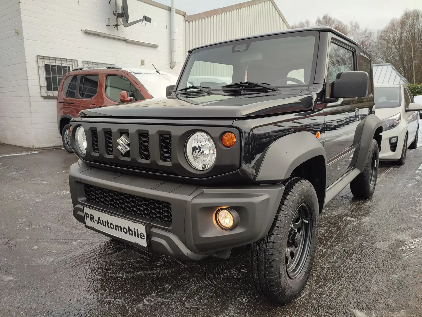 Suzuki Jimny Jimny 1.5 ALLGRIP Automatik/Navi+Cam/AHK Schwarz - 1