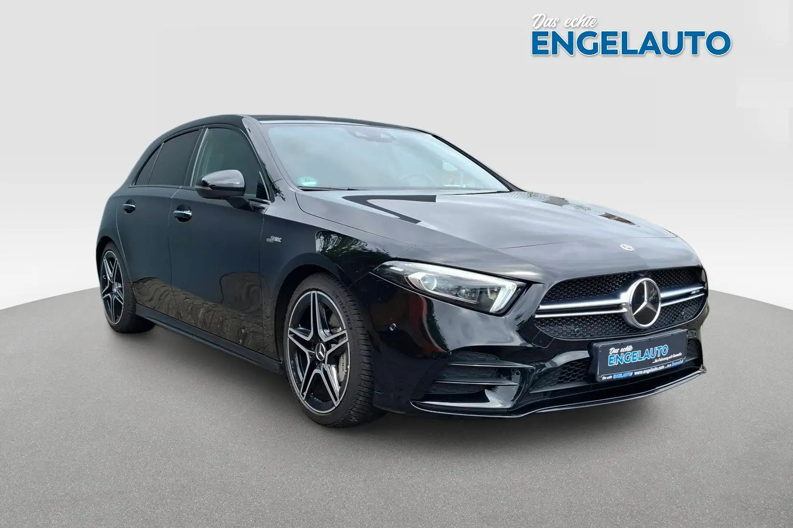 Mercedes-Benz A 35 AMG 4Matic Night Paket LED Panorama Negro - 1
