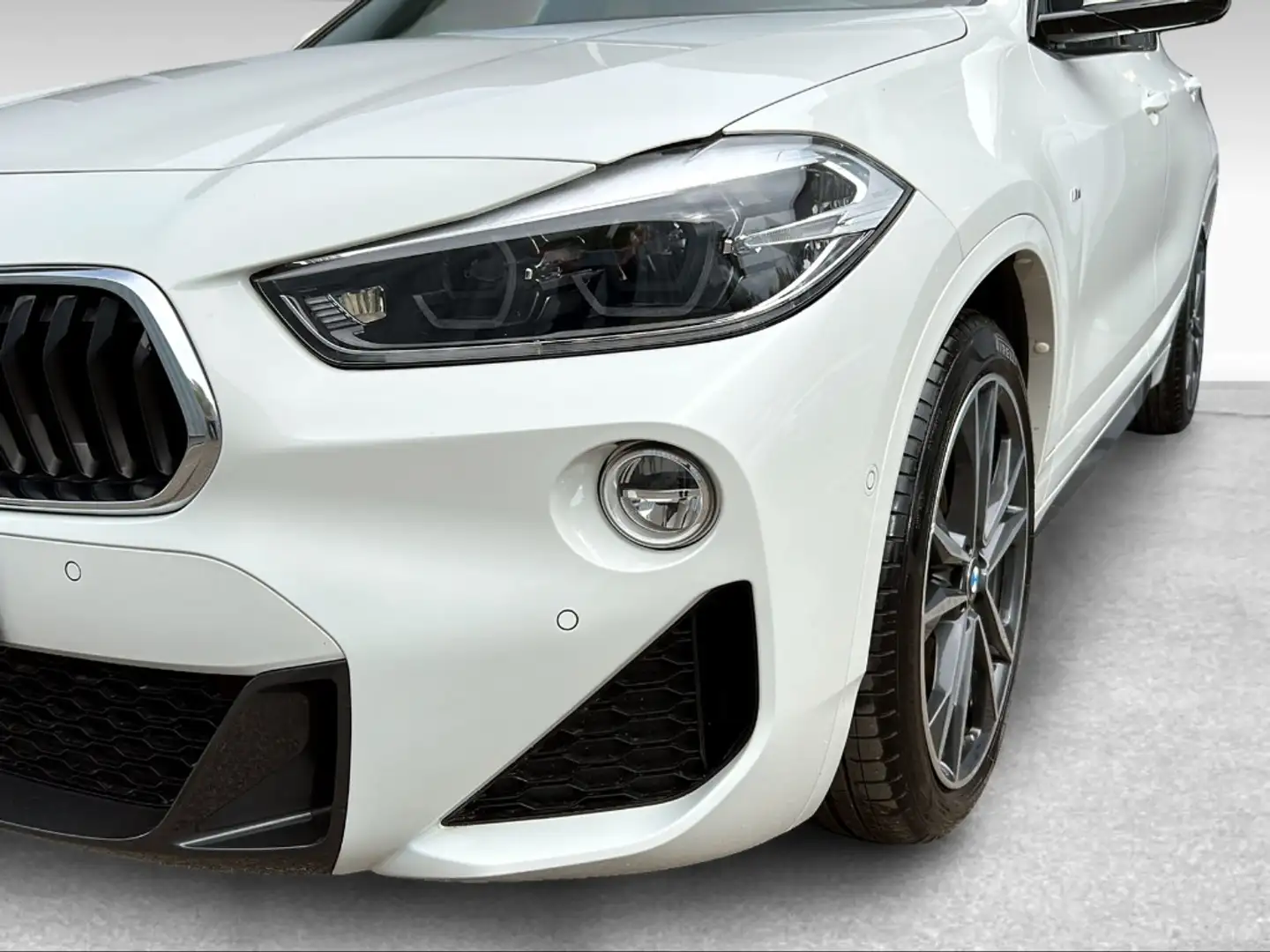 BMW X2 xdrive20d Msport X auto Bianco - 2