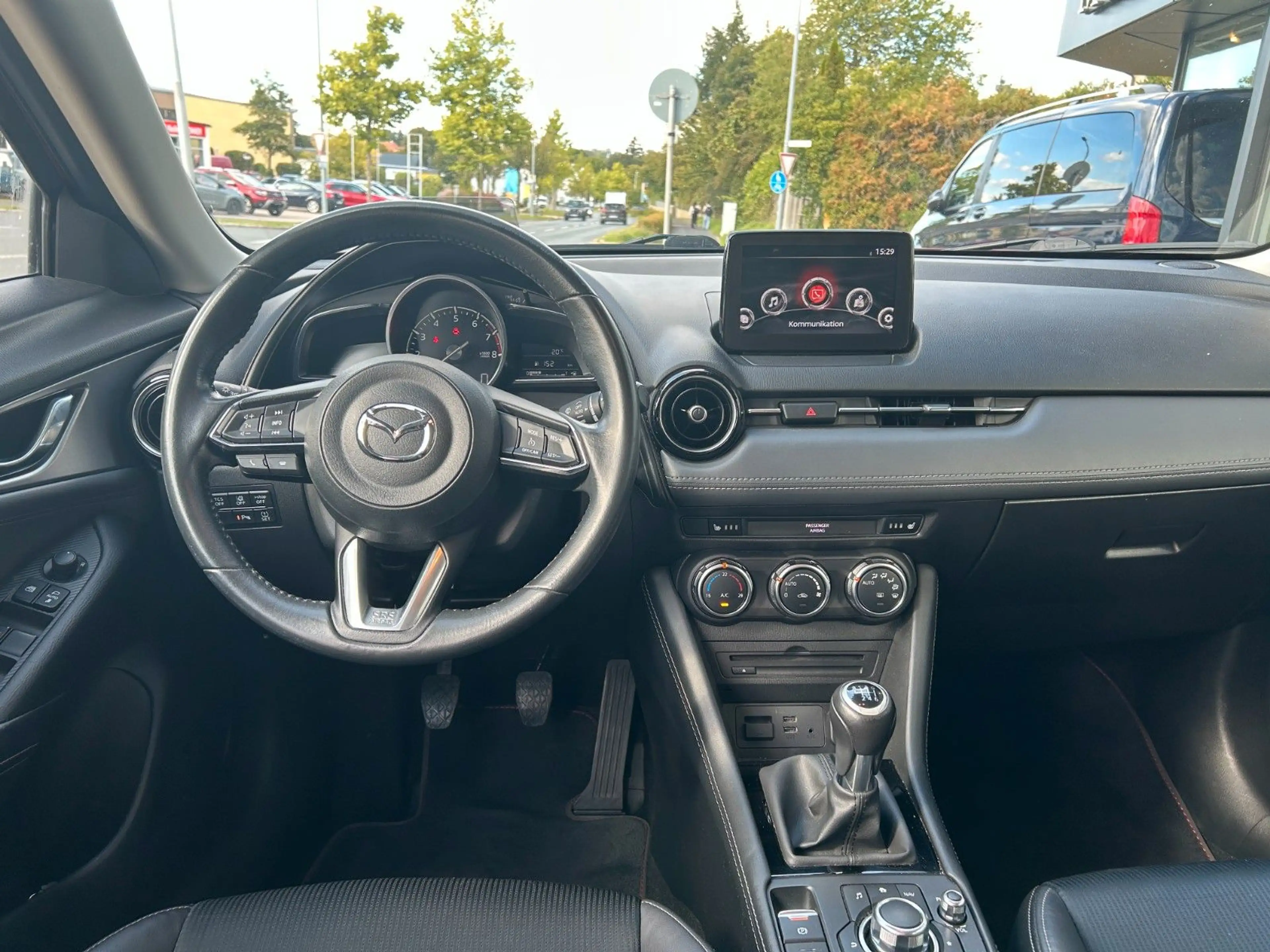 Mazda CX-3 Sports-Line, HEAD-UP, FWD, KEYLESS — photo 11