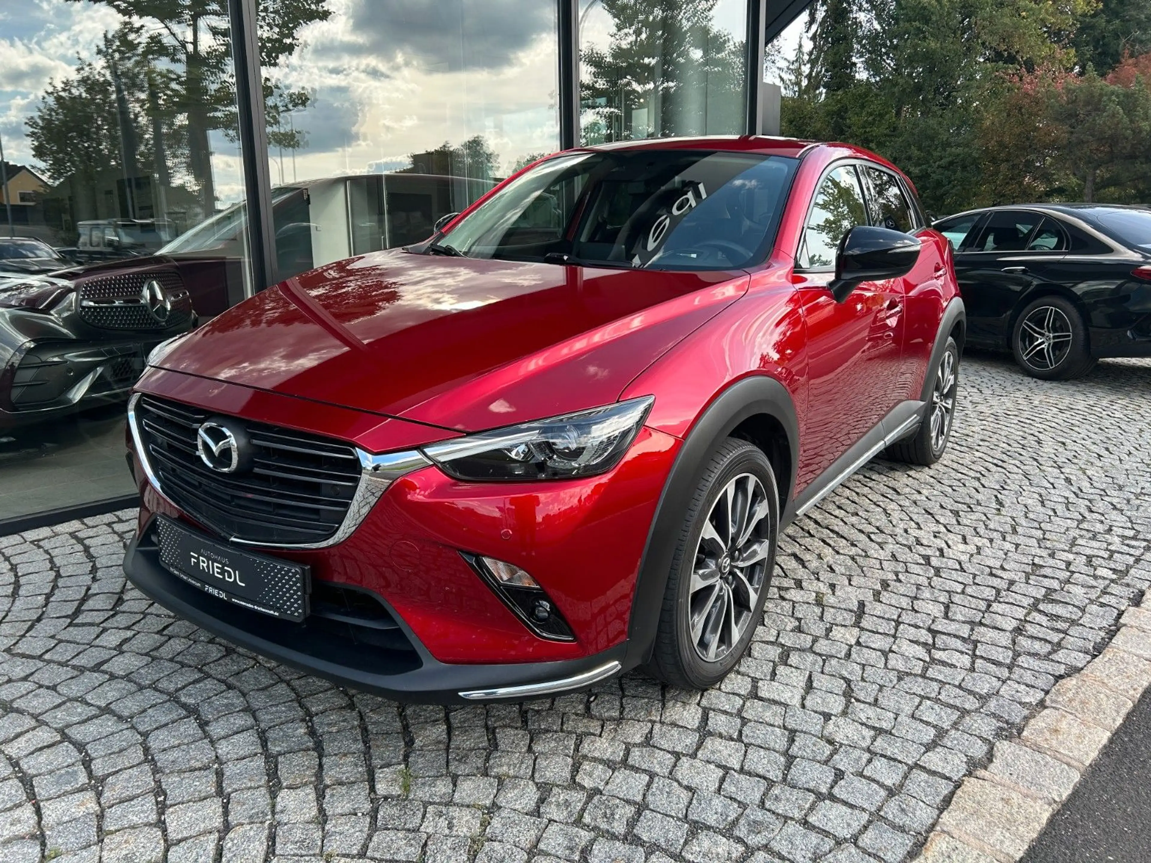 Mazda CX-3 Sports-Line, HEAD-UP, FWD, KEYLESS — photo 3