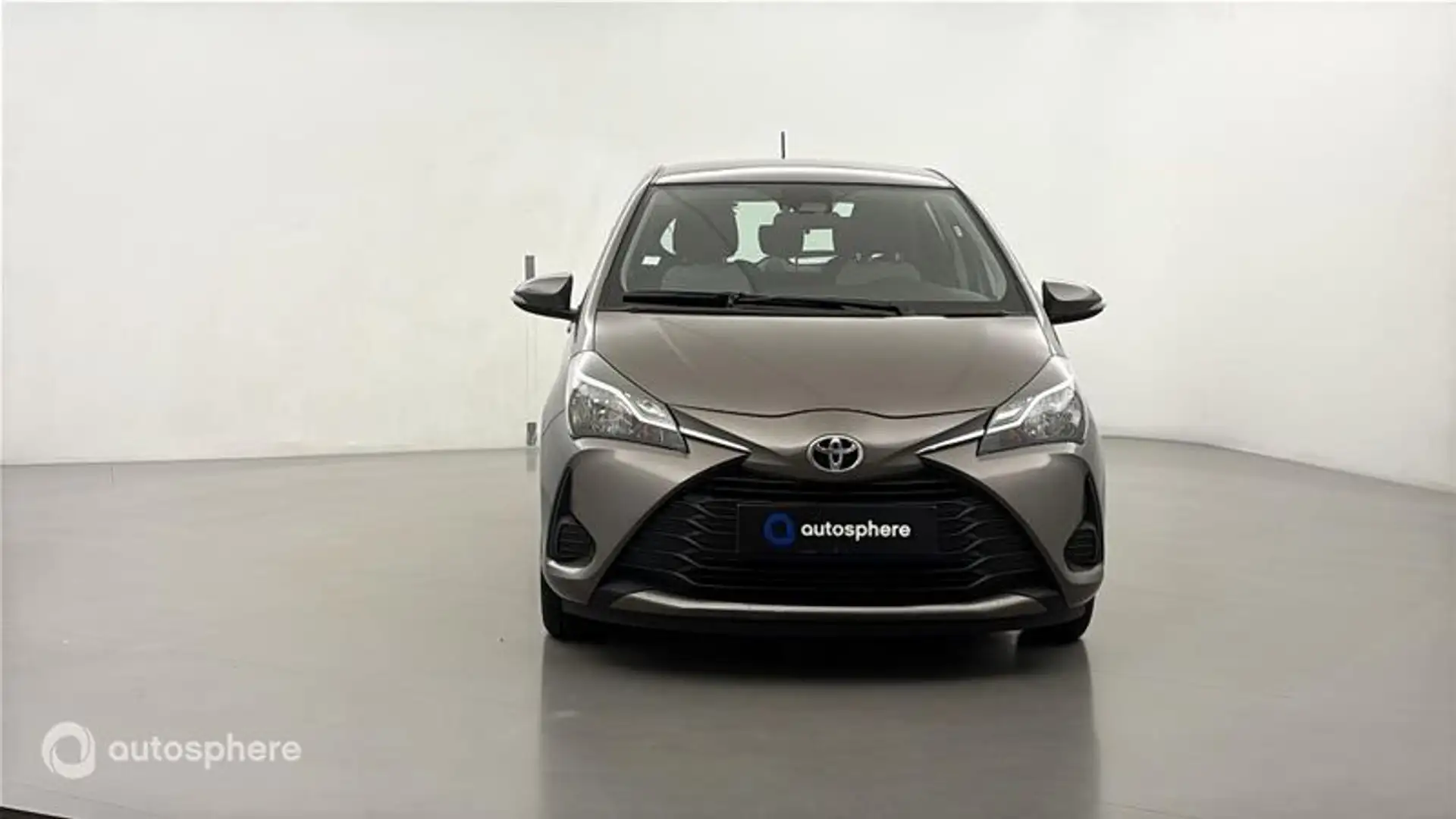Toyota Yaris 110 VVT-i France Connect CVT 5p RC19 - 2