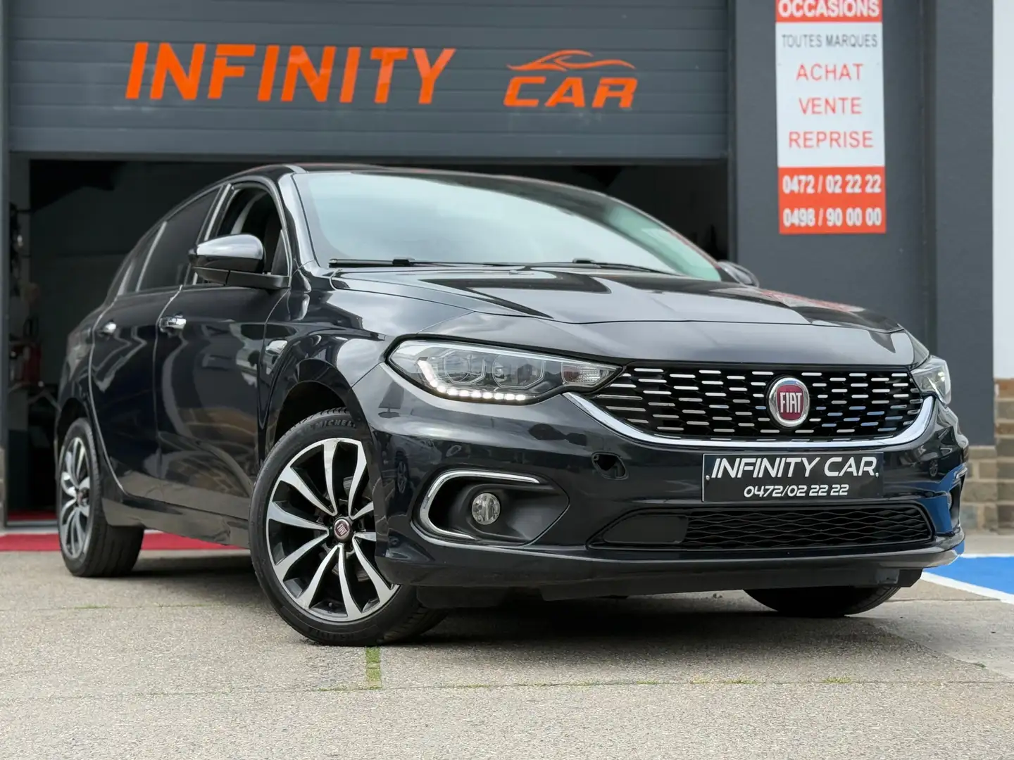 Fiat Tipo Tipo 1.4 Turbo Lounge S Zwart - 1