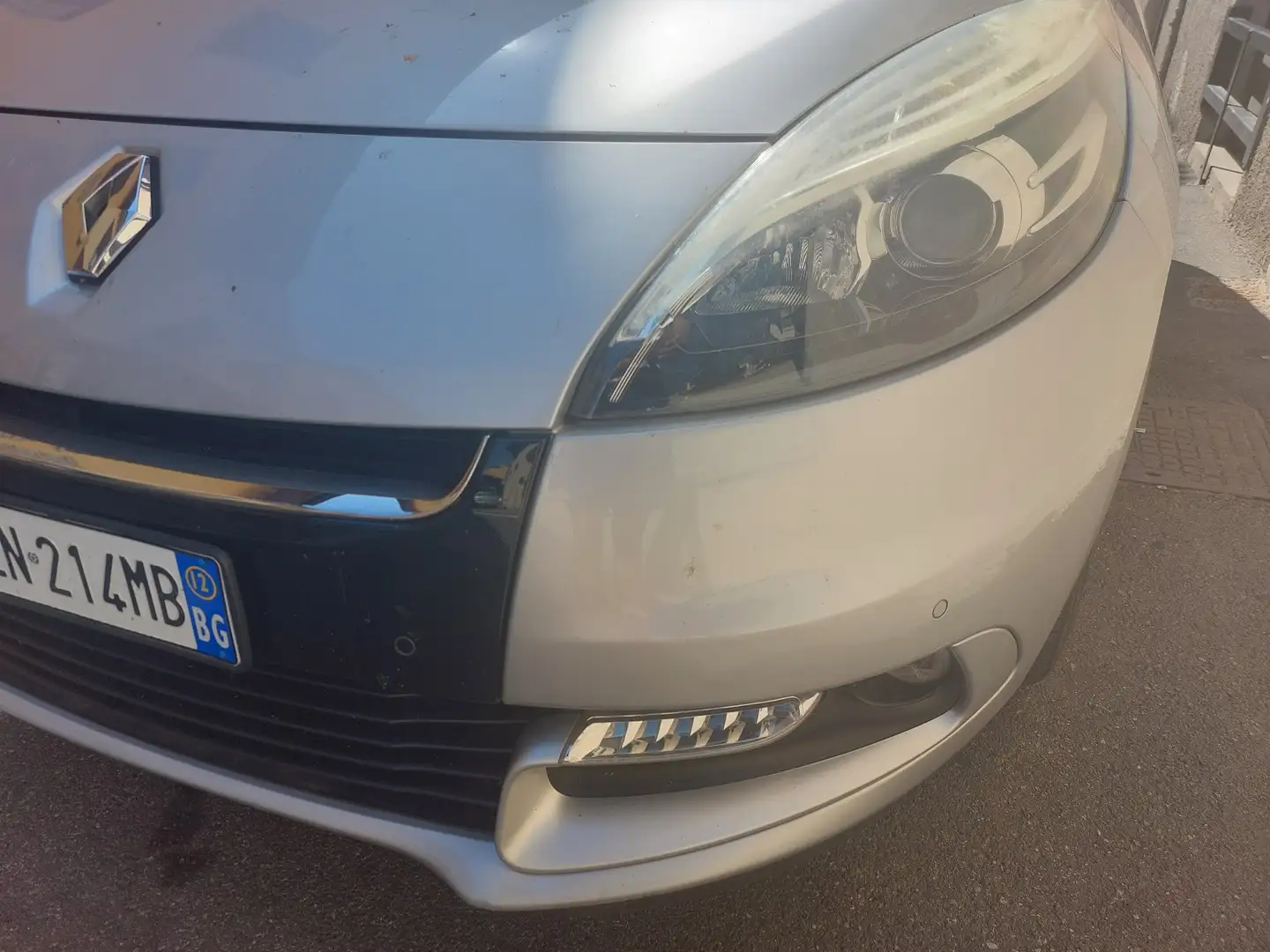 Renault Scenic 1.5 dci Confort Authentique 80cv - 1