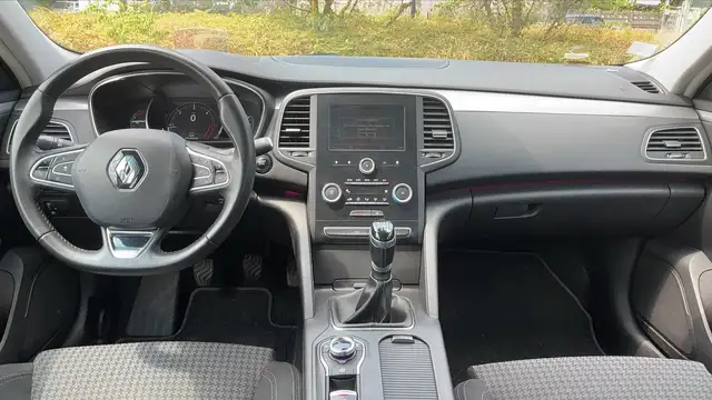Renault Talisman view 11
