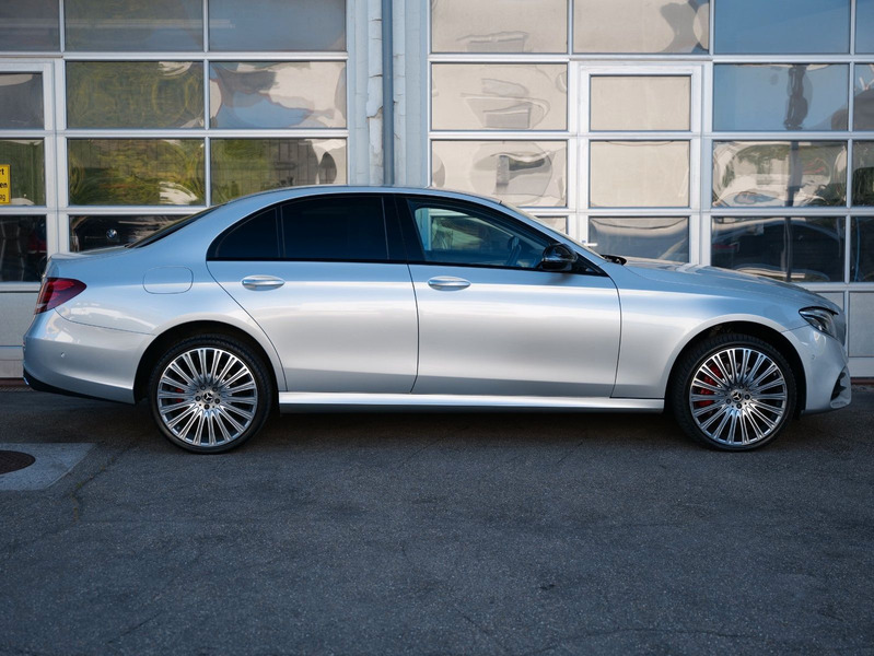 Mercedes-Benz E 350 E350d 4M AMG LINE+AIRMATIC+HUD+SOFT CLOSE+MEMORY — photo 6