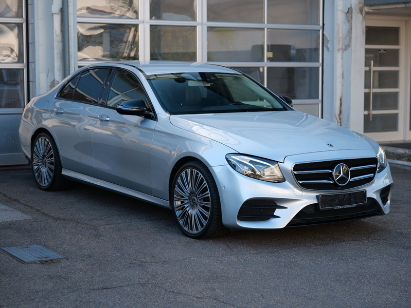Mercedes-Benz E 350 E350d 4M AMG LINE+AIRMATIC+HUD+SOFT CLOSE+MEMORY — photo 4