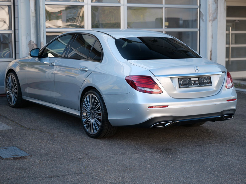 Mercedes-Benz E 350 E350d 4M AMG LINE+AIRMATIC+HUD+SOFT CLOSE+MEMORY — photo 7