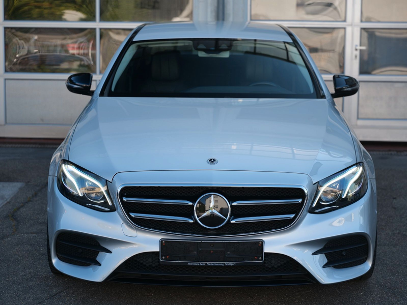 Mercedes-Benz E 350 E350d 4M AMG LINE+AIRMATIC+HUD+SOFT CLOSE+MEMORY — photo 3