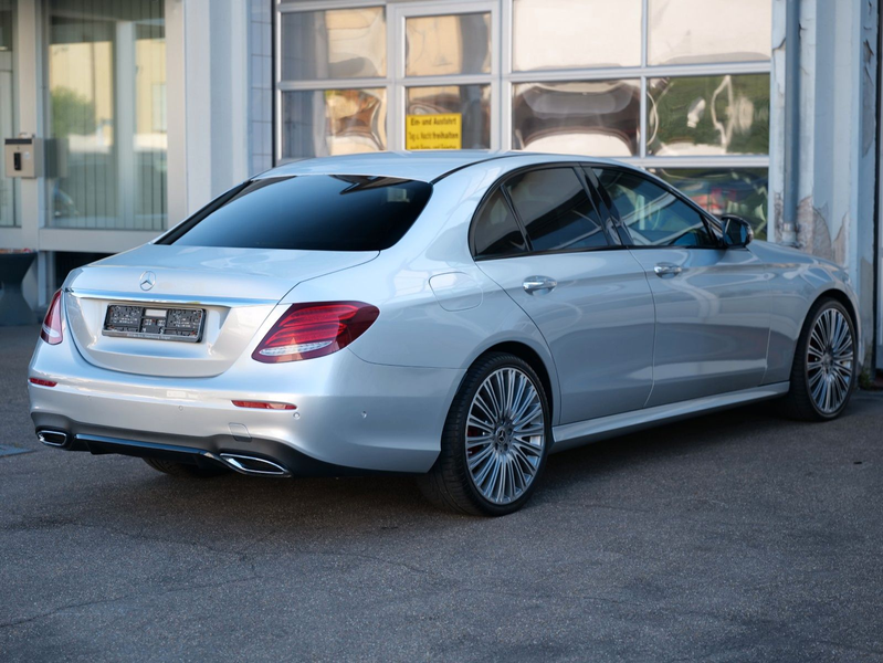 Mercedes-Benz E 350 E350d 4M AMG LINE+AIRMATIC+HUD+SOFT CLOSE+MEMORY — photo 9