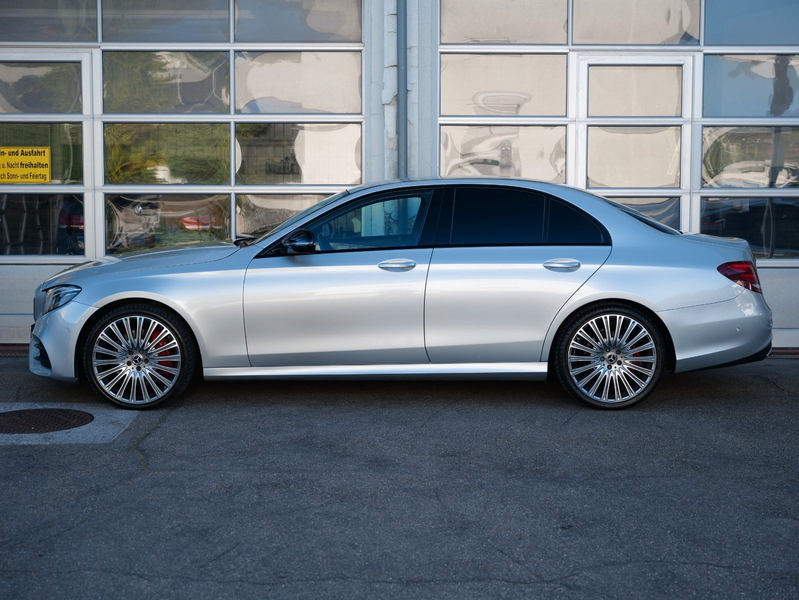 Mercedes-Benz E 350 E350d 4M AMG LINE+AIRMATIC+HUD+SOFT CLOSE+MEMORY — photo 5