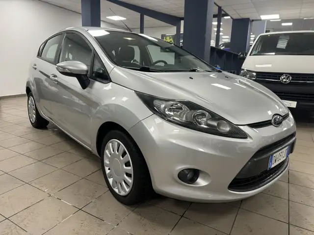 Ford Fiesta Fiesta VI 2008 5p 1.2 16v   82cv Neopatentati