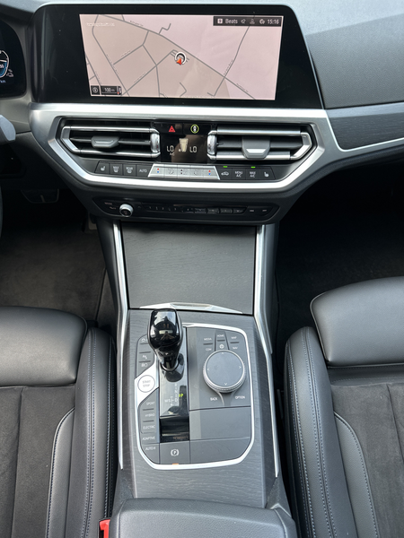 BMW 330 Touring xDrive M-Sport NAV+LED+AHK+PANO+SHZ — photo 14