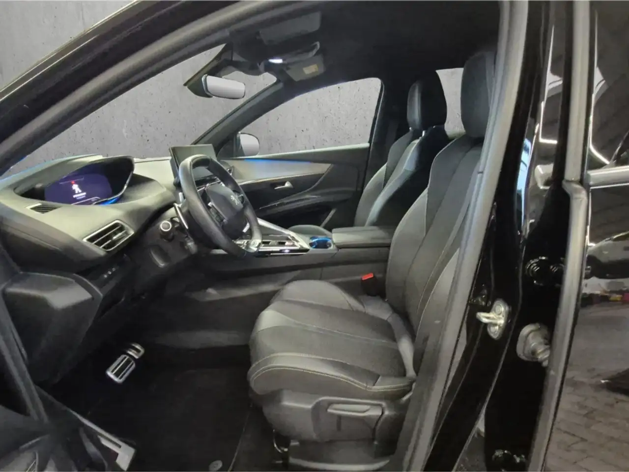 Peugeot 3008 GT HDI 130 EAT8 Navi LED ACC Digitales Cockpit El. 9