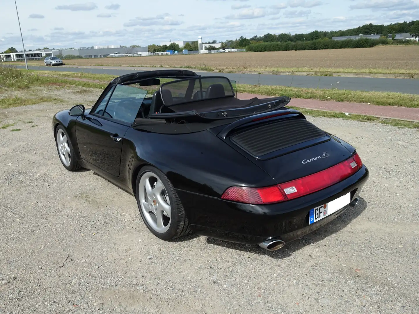 Porsche 993 993 Carrara 4 Cabrio, 6-Schalter, dreifach schwarz Schwarz - 2