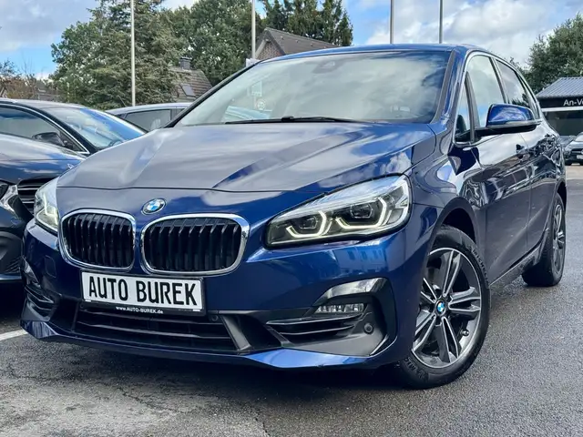 Bmw 220 220iA AT Sport Line Navi LED TLeder RüK PDC Shz