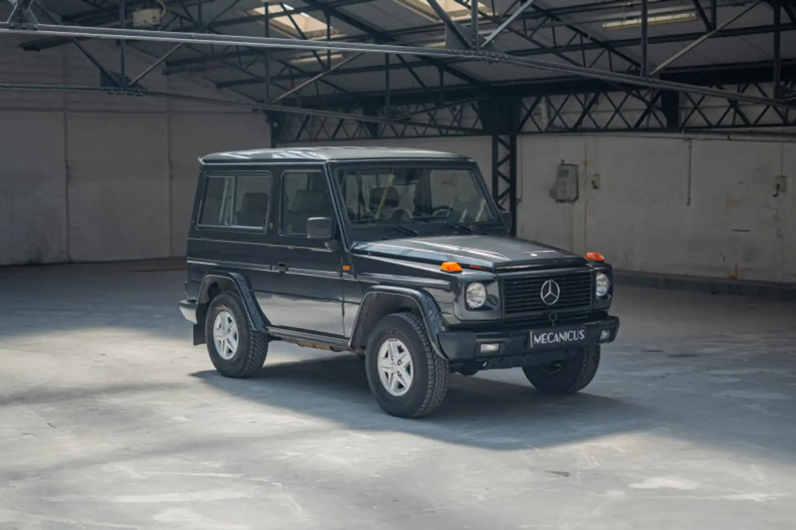 Mercedes-Benz E 300 *Référence* - 2