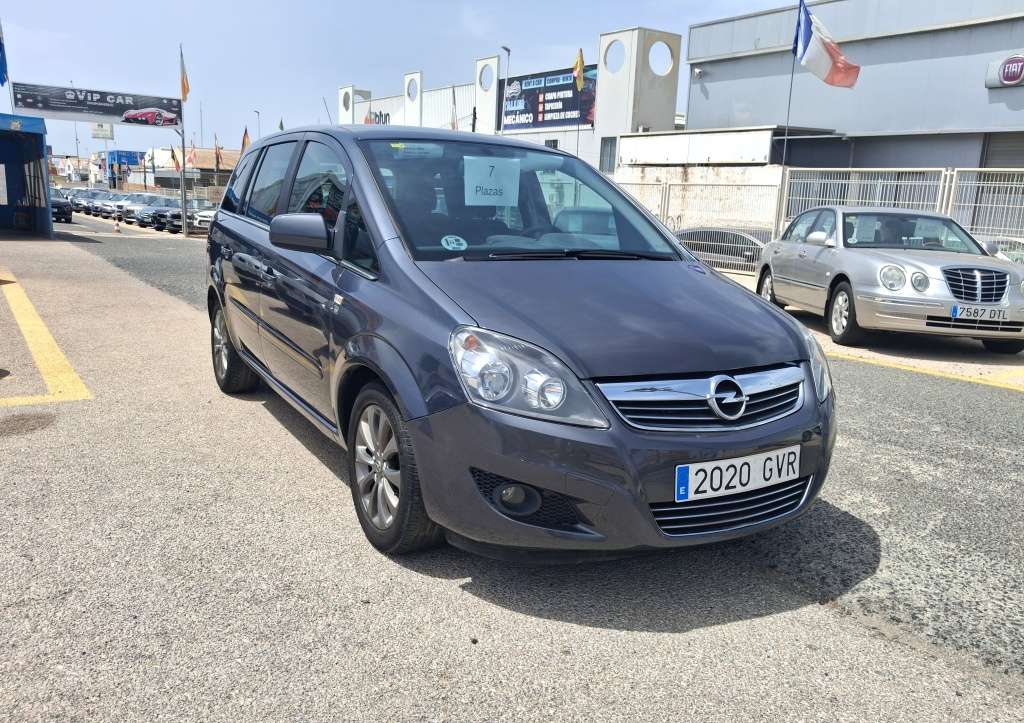 Opel Zafira 1.7CDTi Essentia - foto 1