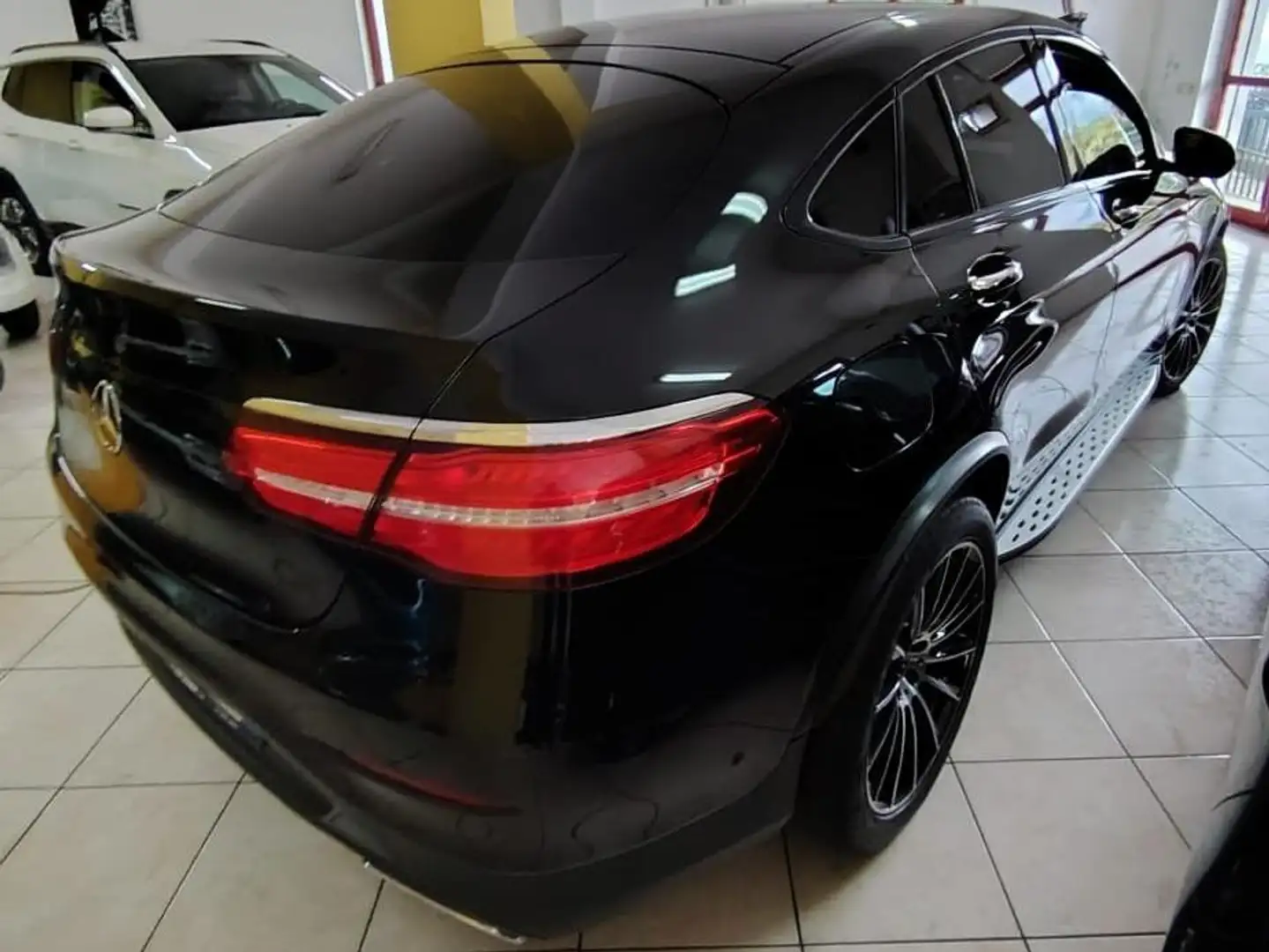 Mercedes-Benz GLC 250 d Sport 4matic Coupe-Amg-Pedane-Navigatore-Xenon Nero - 2