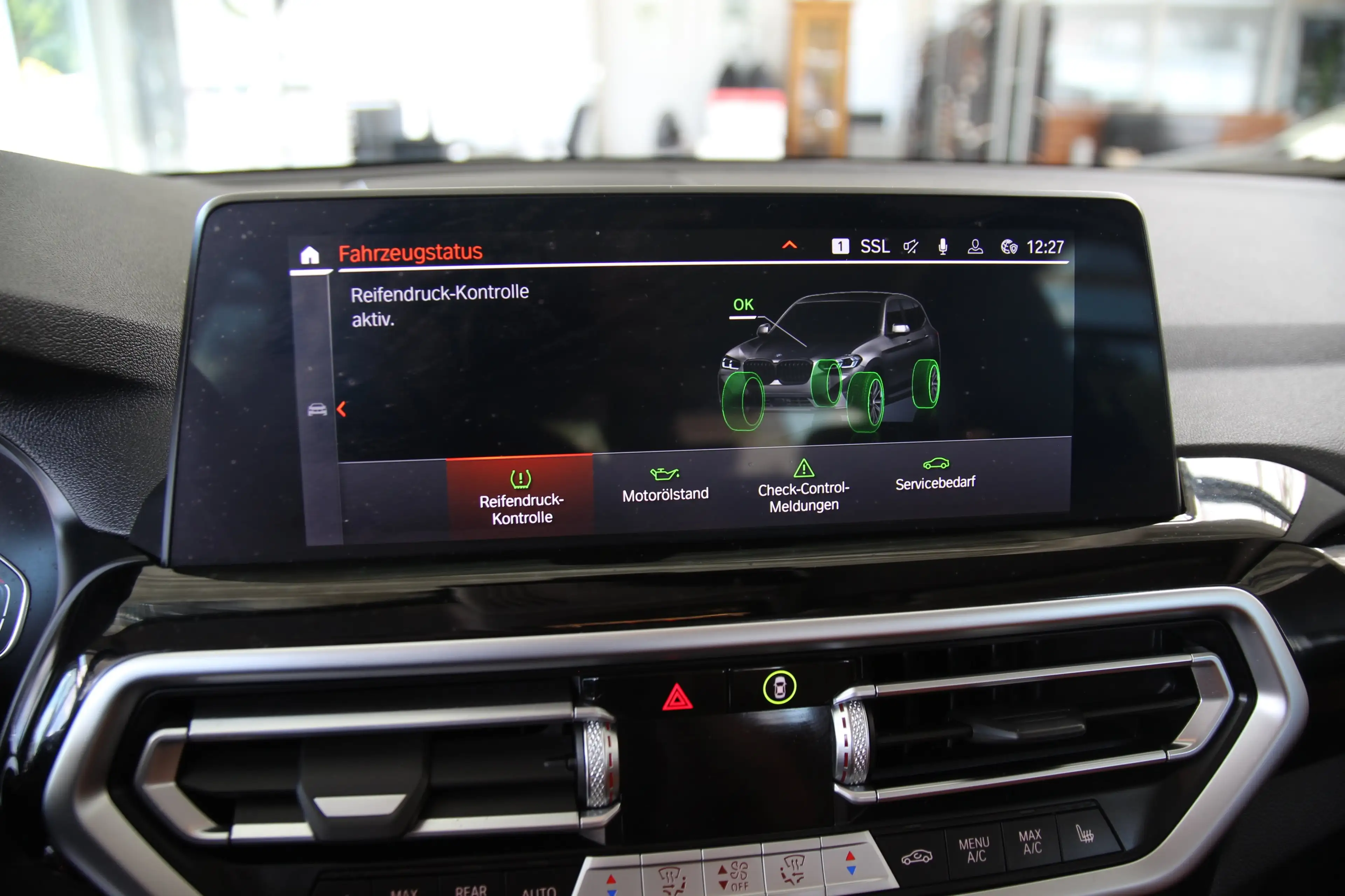 BMW X3 xDrive20i DAB WLAN Komfortzg. Parkassistent — photo 9