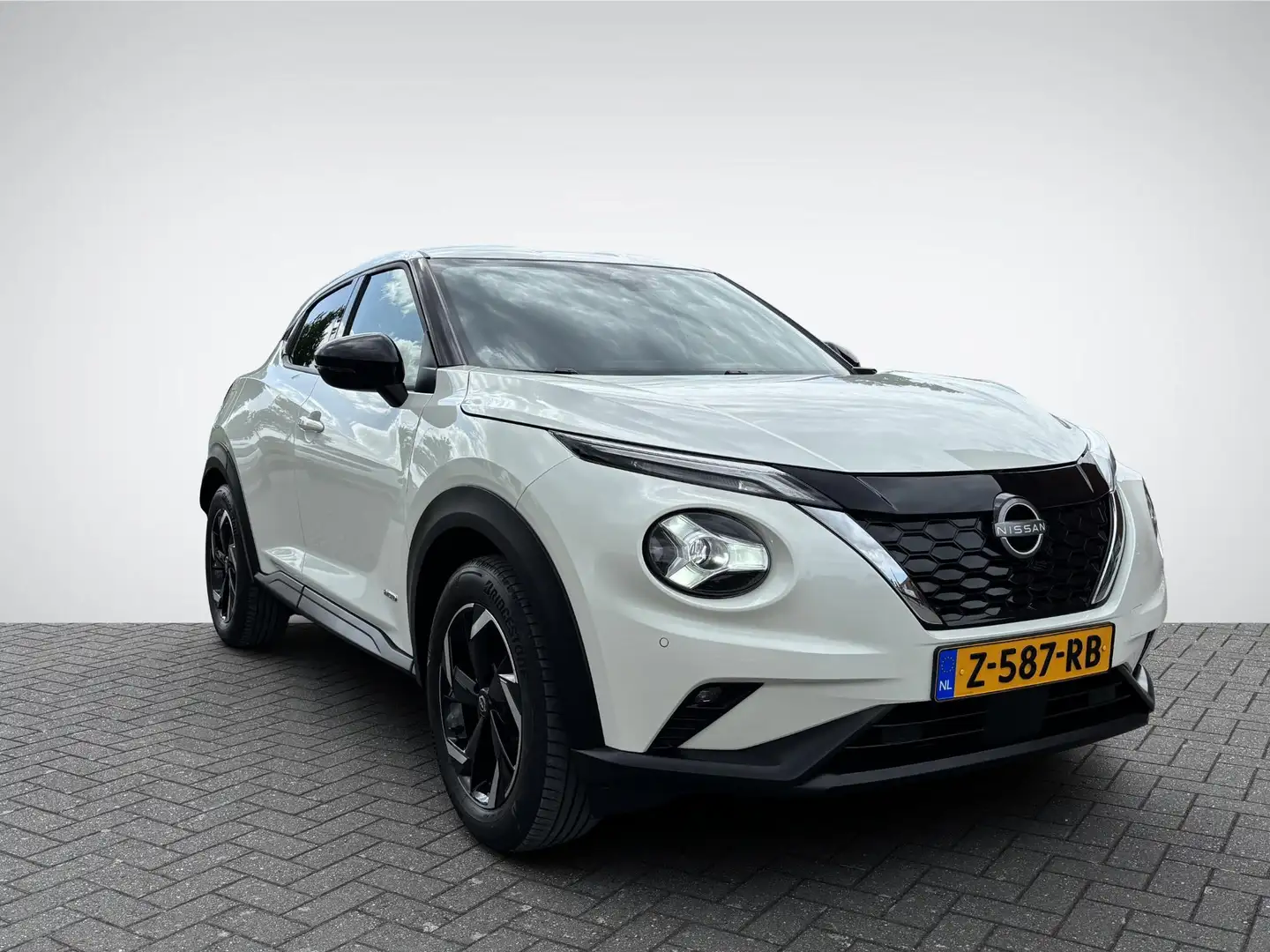 Nissan Juke 1.6 Hybrid N-Connecta | Navigatie | Camera | Keyle Blanco - 2