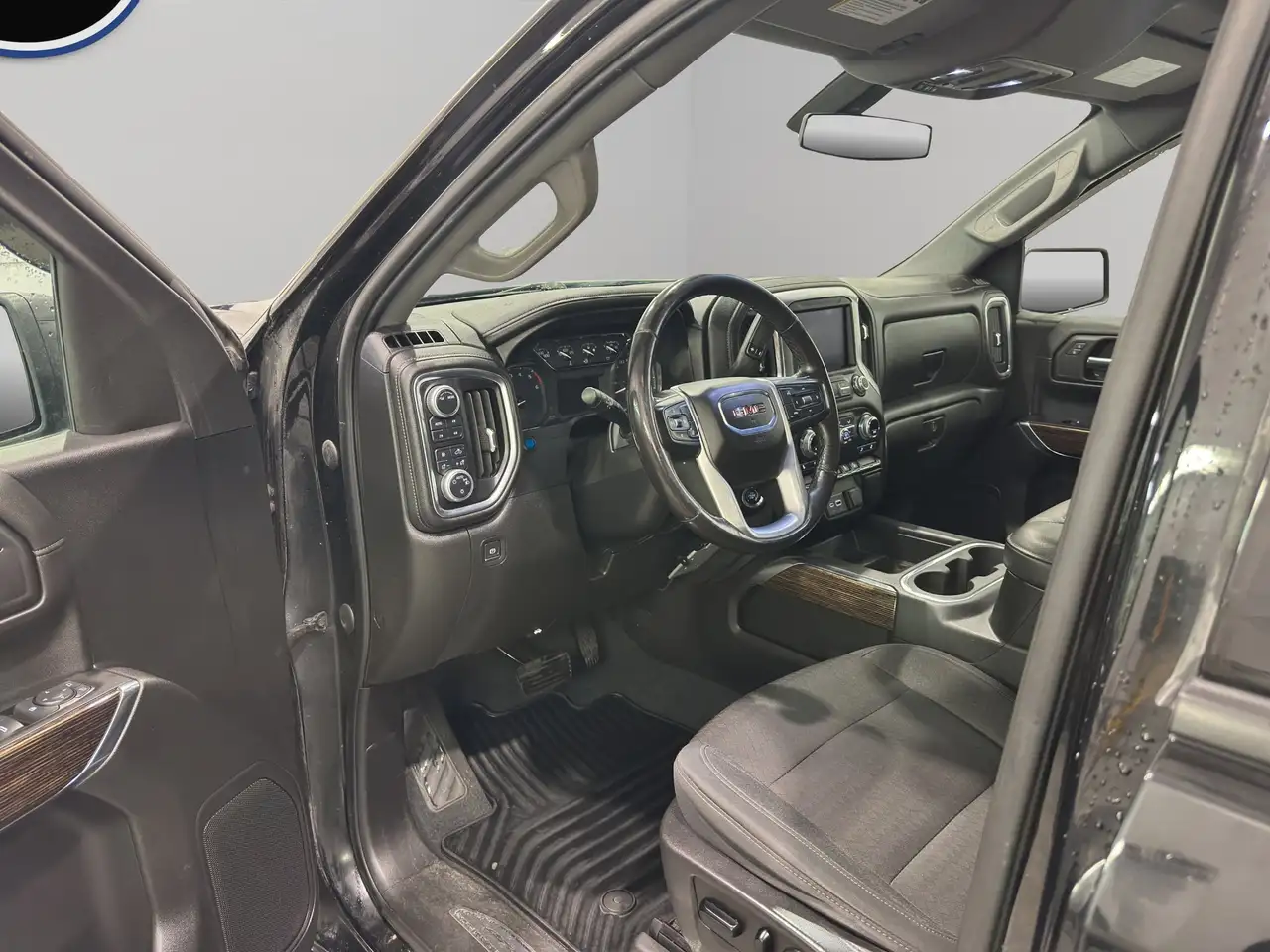 GMC Sierra 1500 снимка GMC Sierra 1500