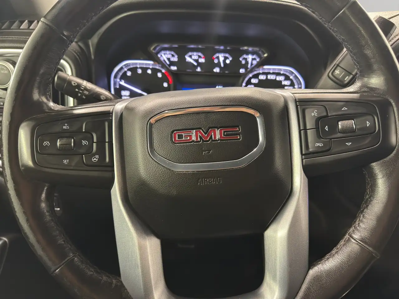 GMC Sierra 1500 снимка GMC Sierra 1500