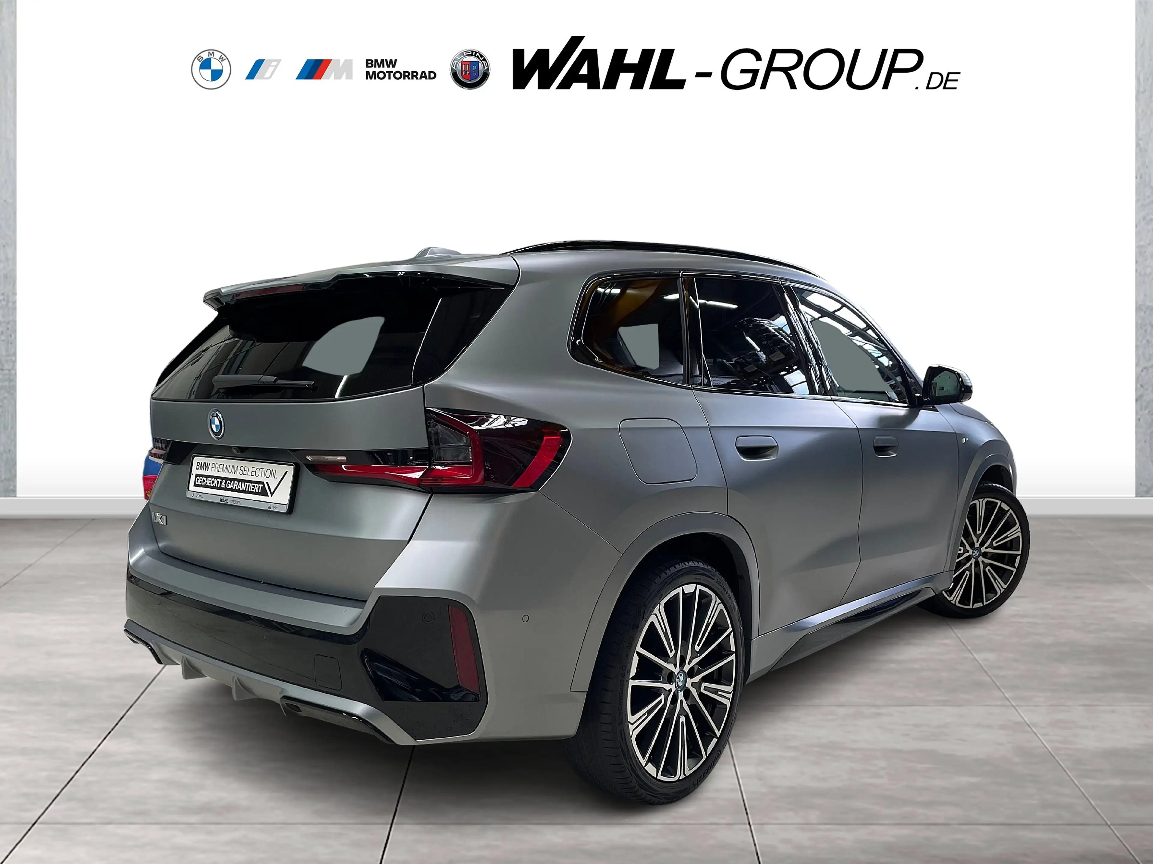 BMW iX1 xDrive30 M SPORT INDIVIDUAL PANO H&K HIFI HEAD-UP — photo 5