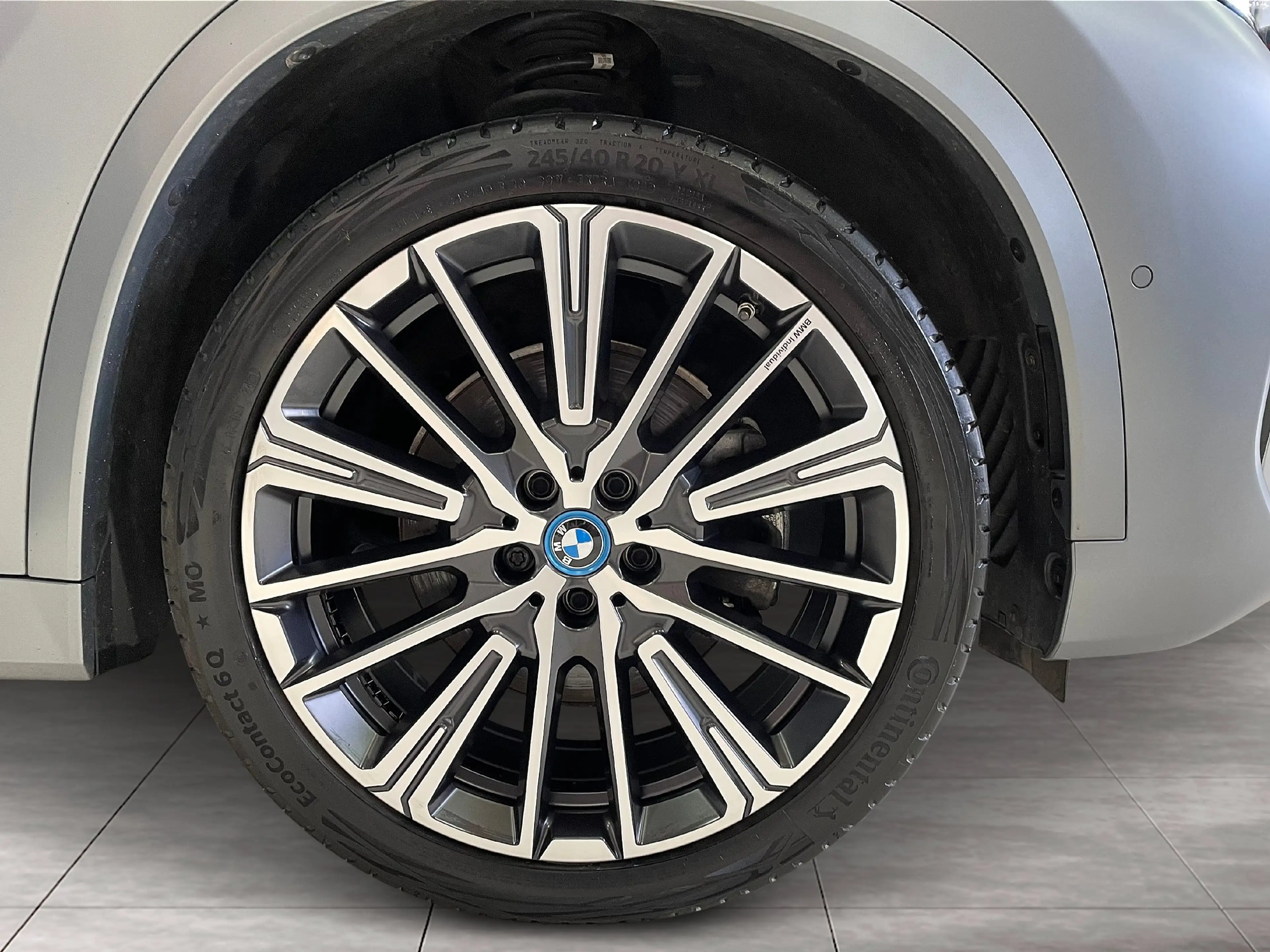 BMW iX1 xDrive30 M SPORT INDIVIDUAL PANO H&K HIFI HEAD-UP — photo 13
