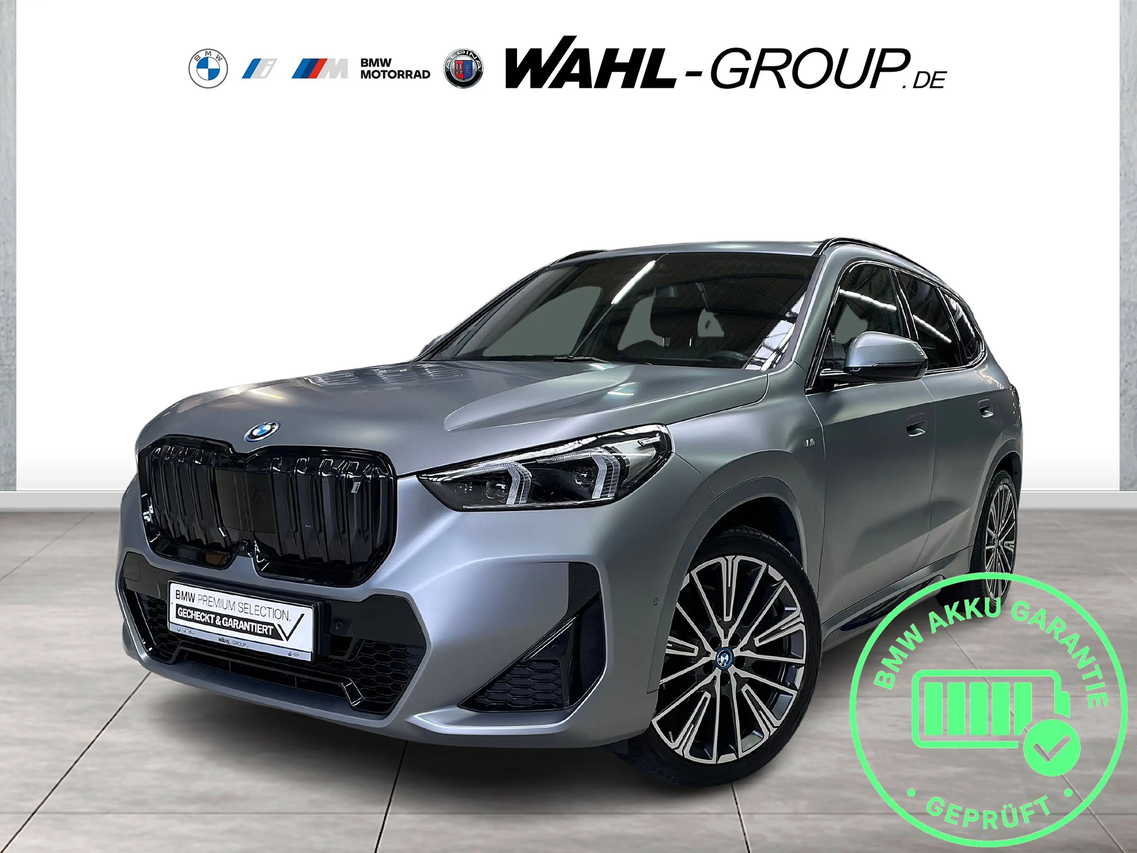 BMW iX1 xDrive30 M SPORT INDIVIDUAL PANO H&K HIFI HEAD-UP
