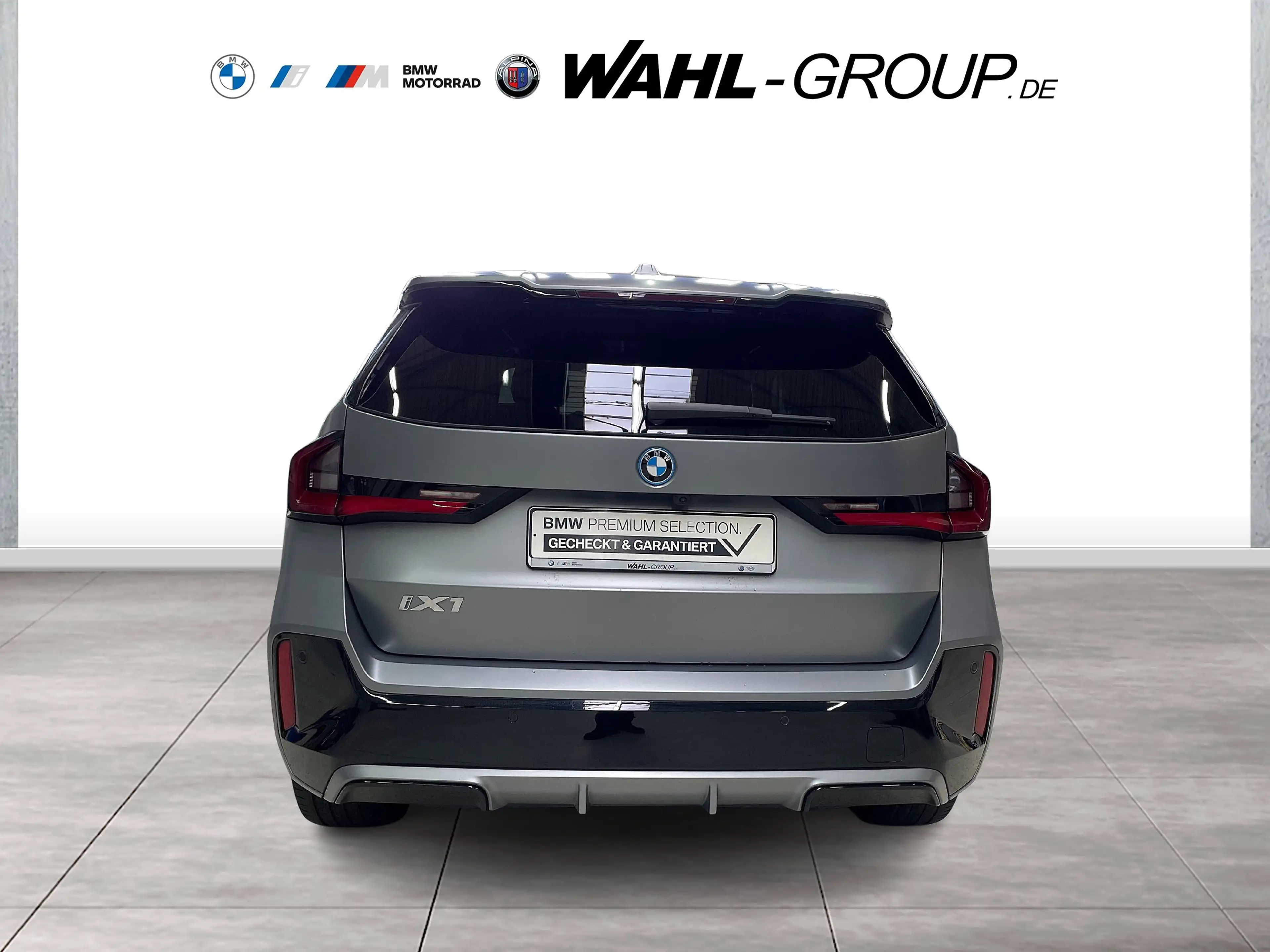 BMW iX1 xDrive30 M SPORT INDIVIDUAL PANO H&K HIFI HEAD-UP — photo 4