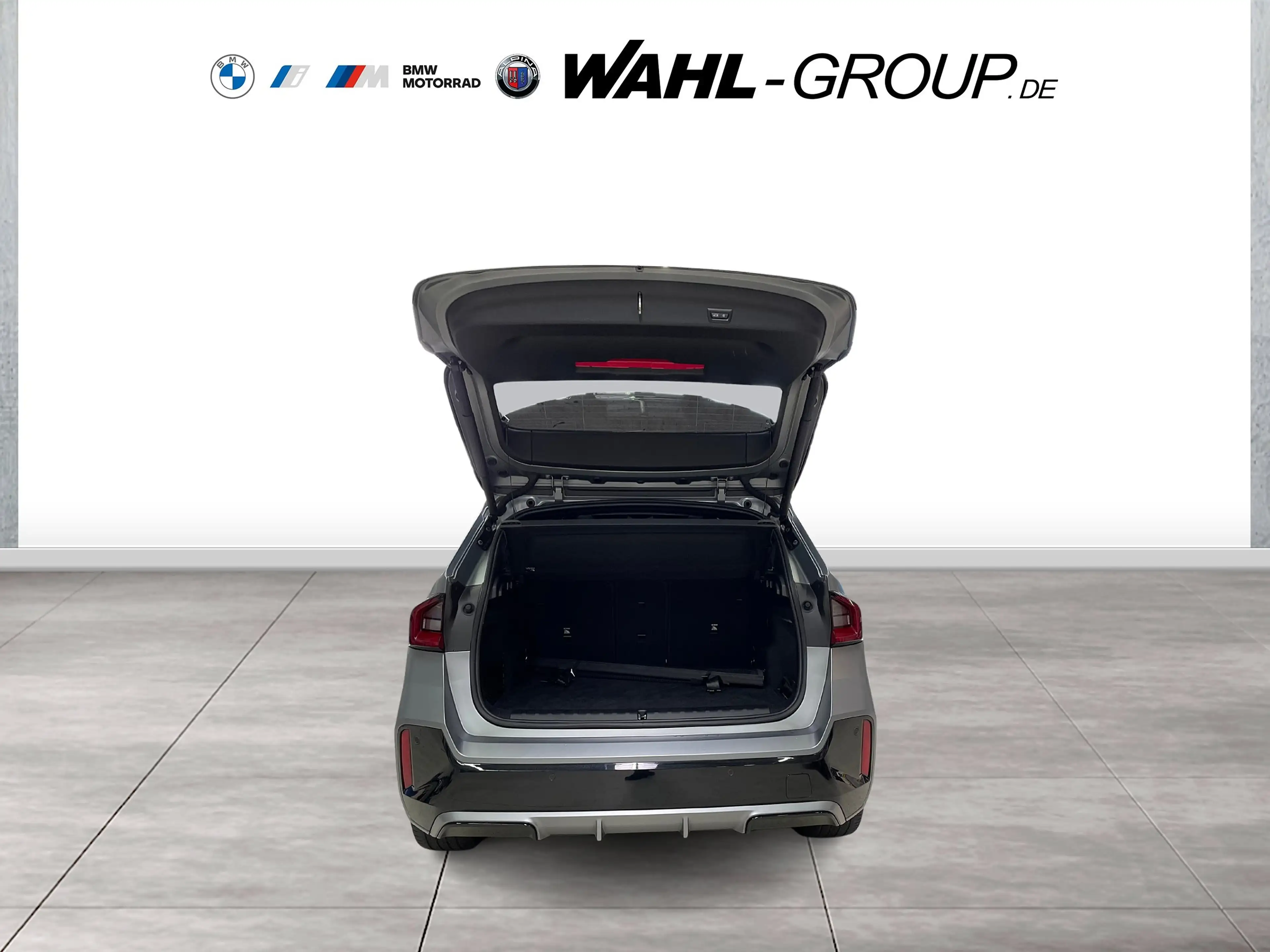 BMW iX1 xDrive30 M SPORT INDIVIDUAL PANO H&K HIFI HEAD-UP — photo 8