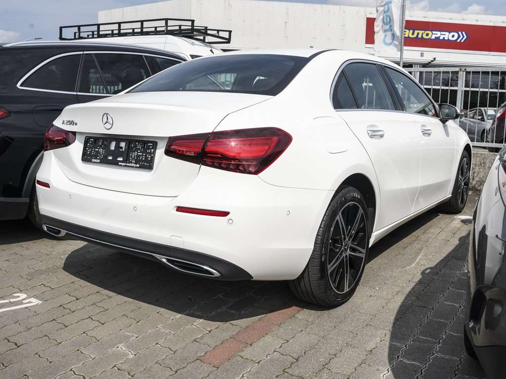 Mercedes-Benz A 250