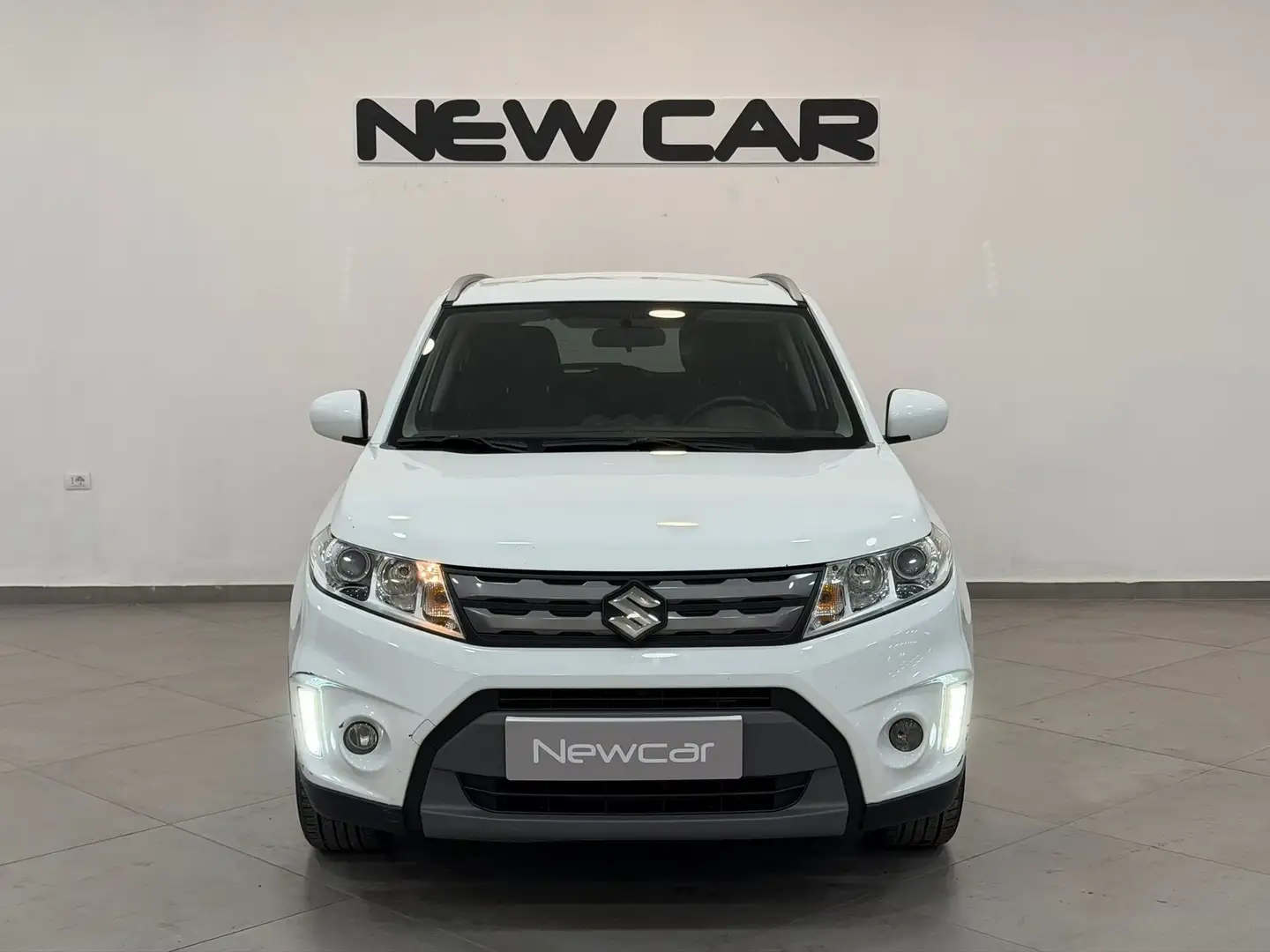 Suzuki Vitara 1.6 VVT S/S 4WD AllGrip V-Top Weiß - 2