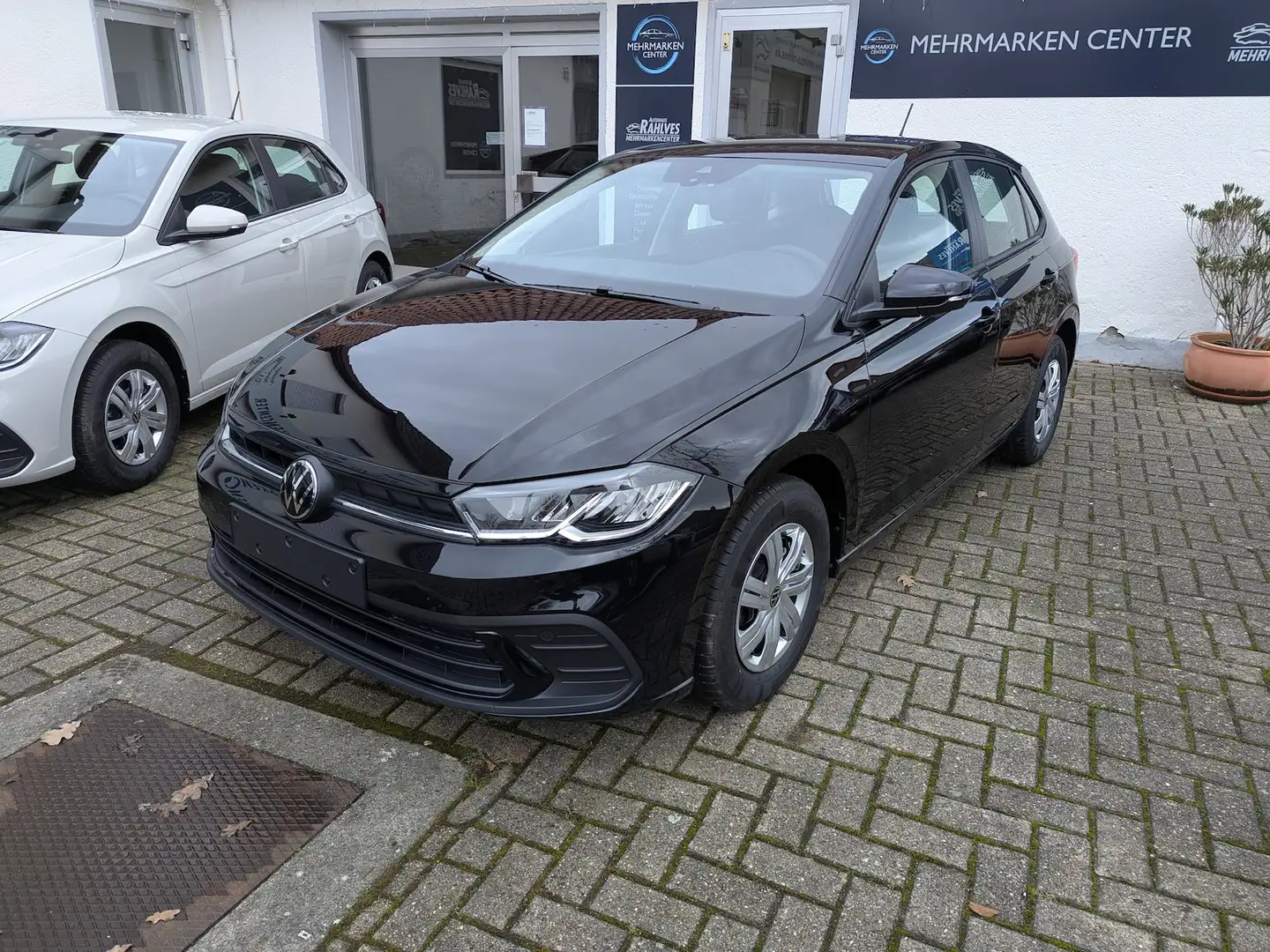 Volkswagen Polo Limited Edition 1.0 Schwarz - 2