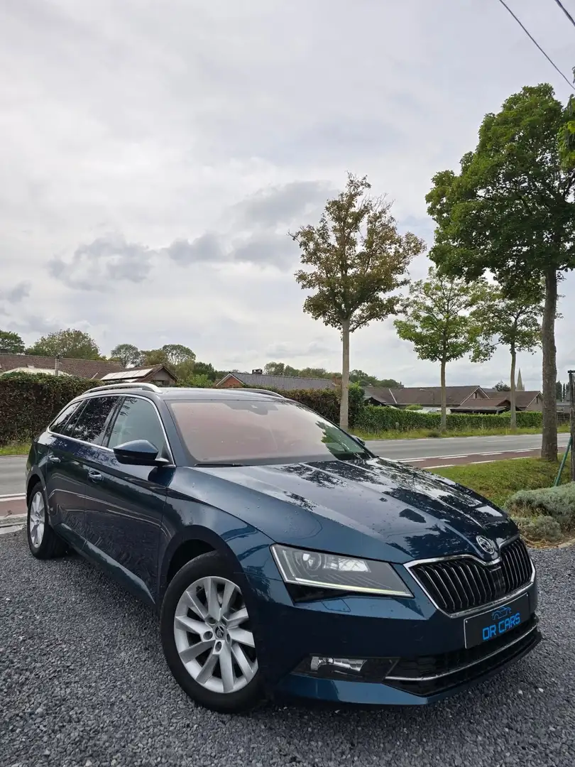 Skoda Superb Superb Combi 1.6 TDI DSG Style Blau - 2