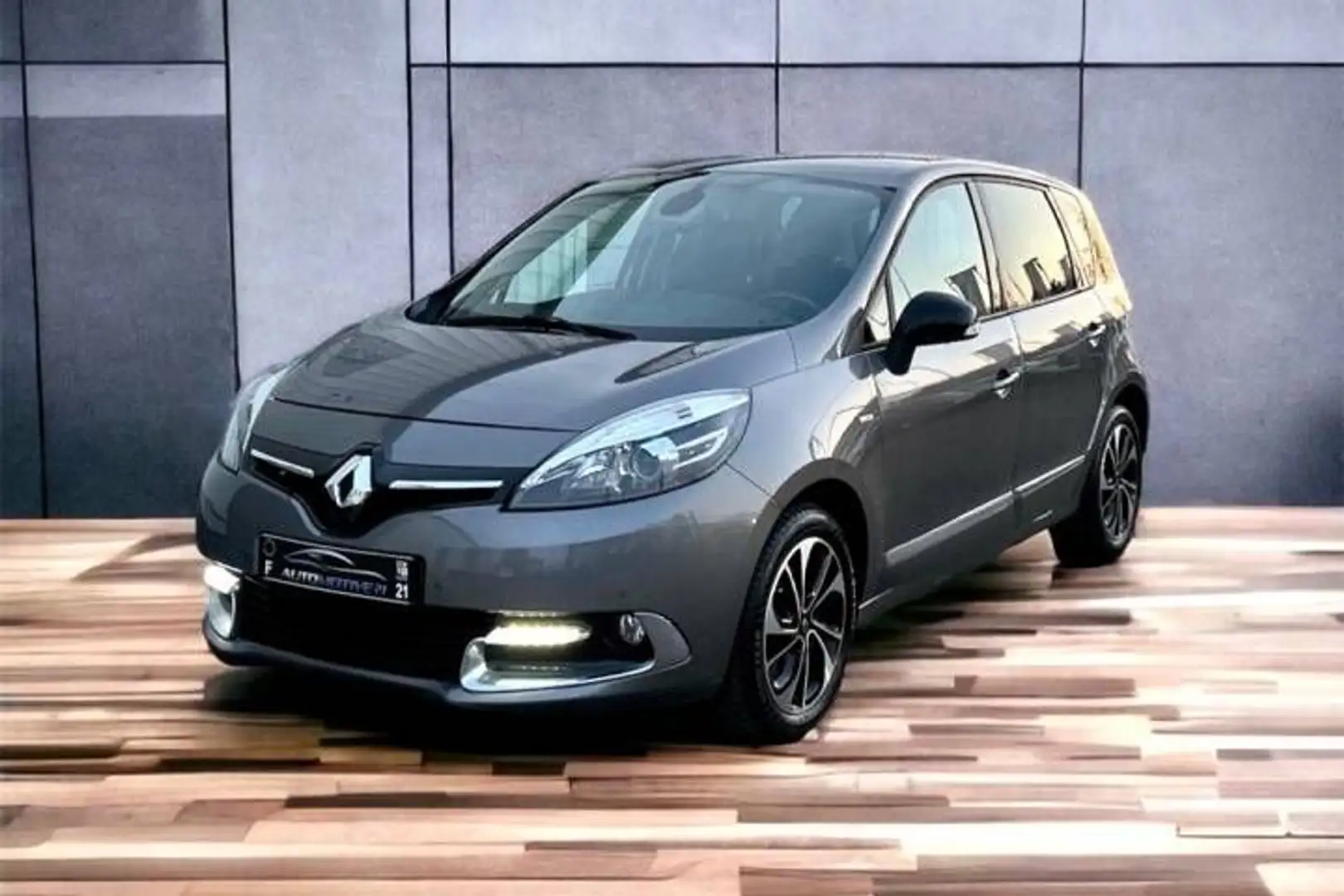 Renault Scenic III TCe 130cv Energy Bose Edition Gris - 1