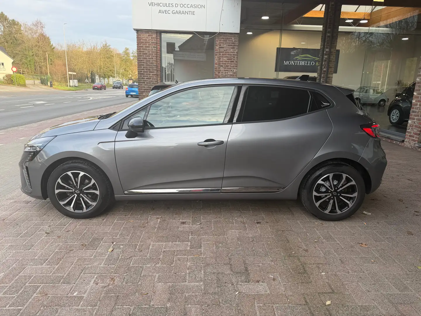 Renault Clio Clio 1.0 TCe Evolution X-Tronic***3210KM*** Gris - 1