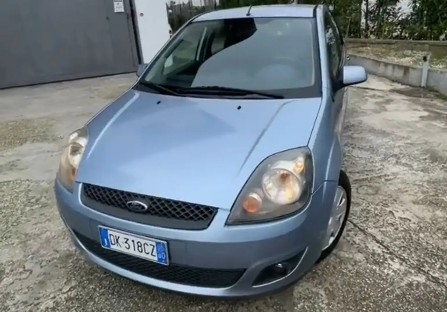 Ford Fiesta 5p 1.2 Ghia - 1