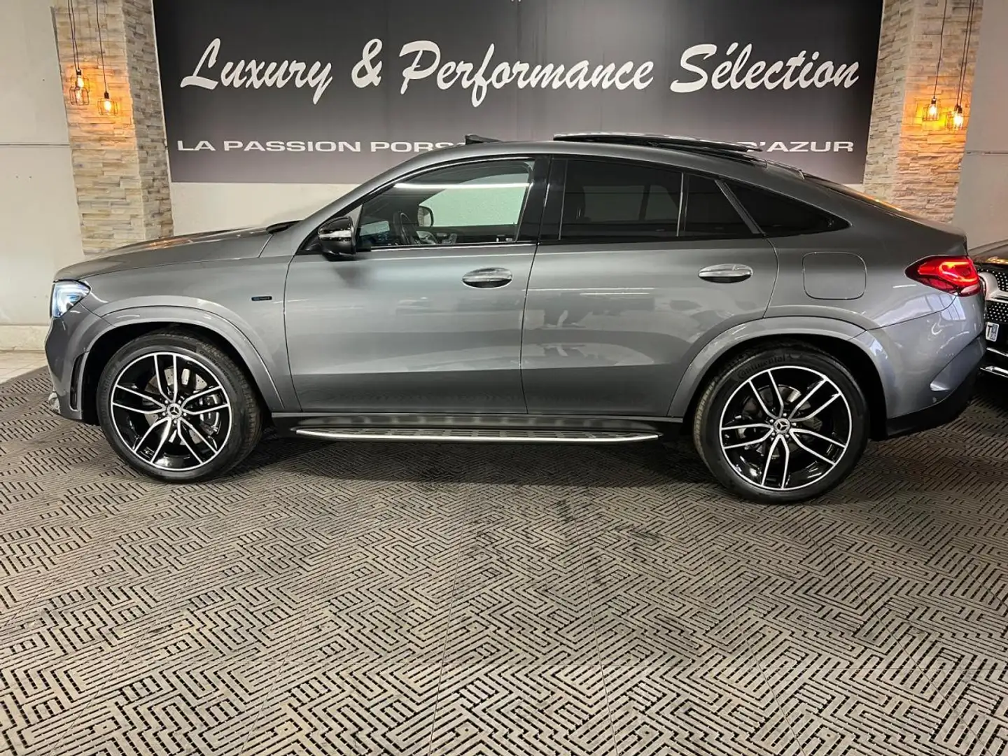 Mercedes-Benz GLE 350 Coupé 350 de 350de Hybrid rechargeable 320ch AMG l Gris - 2