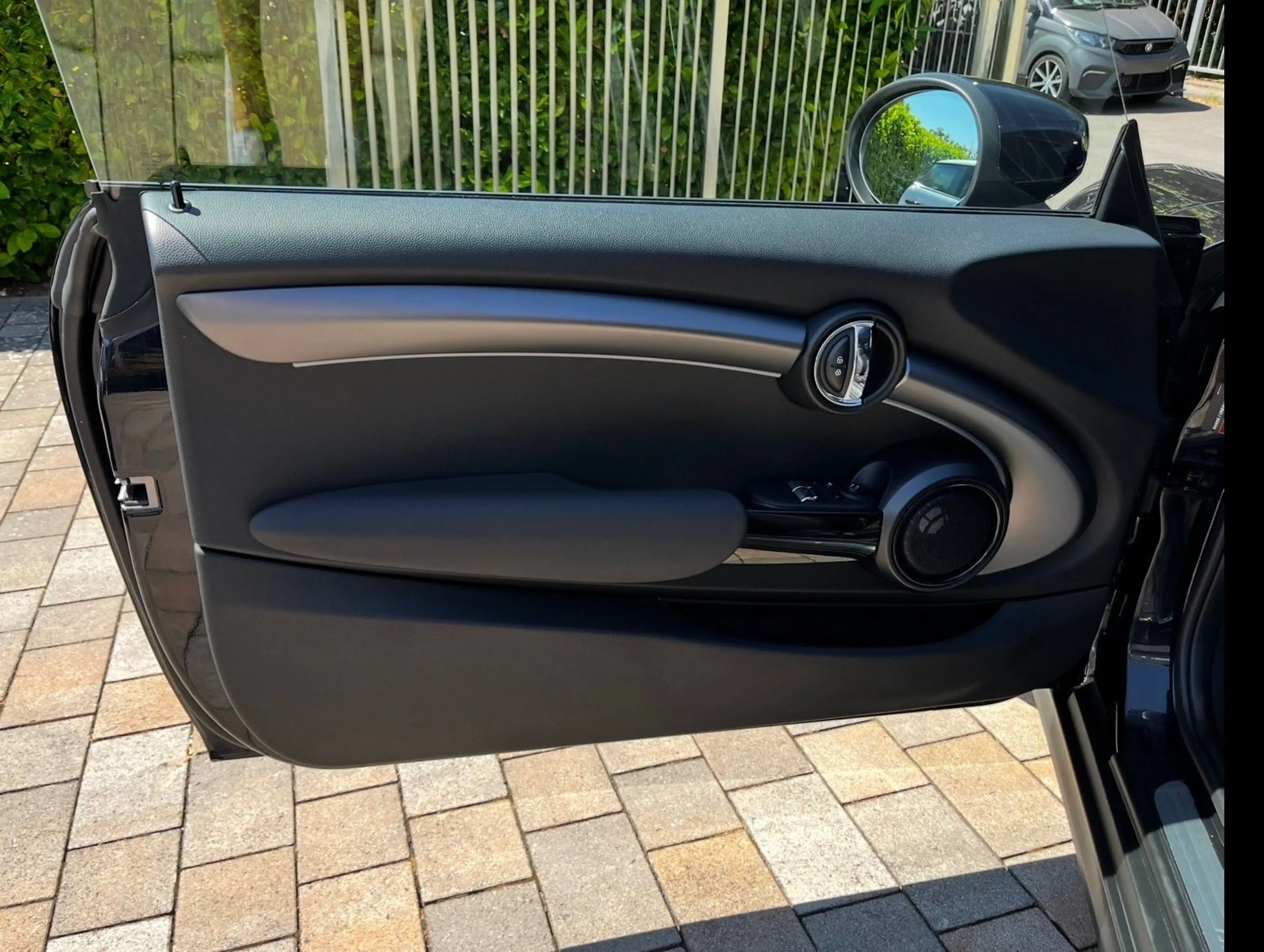 MINI Cooper SE Leder Pano HUD Navi LED KAM H/K 17'' — photo 16