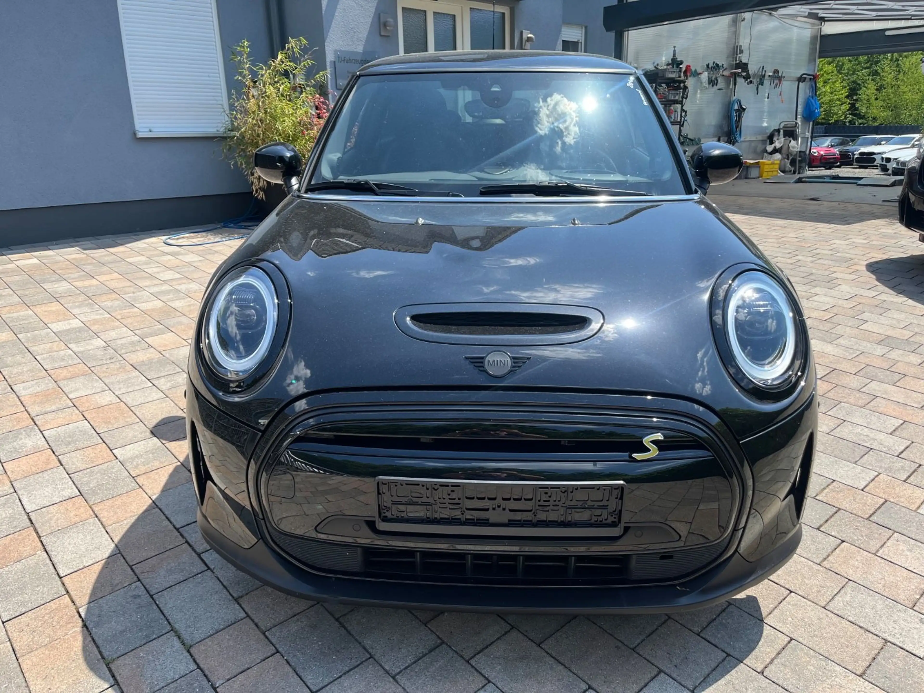 MINI Cooper SE Leder Pano HUD Navi LED KAM H/K 17'' — photo 2