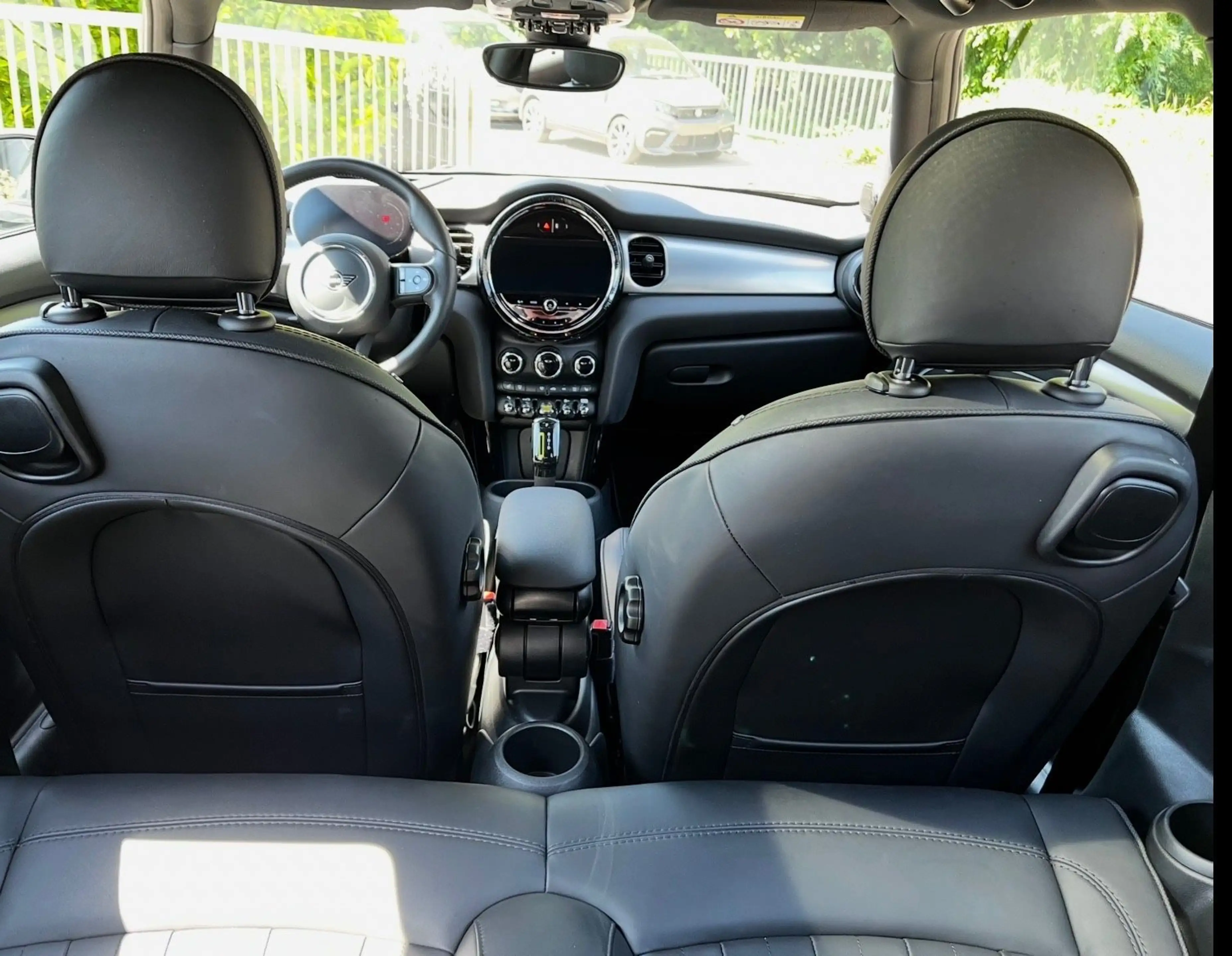MINI Cooper SE Leder Pano HUD Navi LED KAM H/K 17'' — photo 10