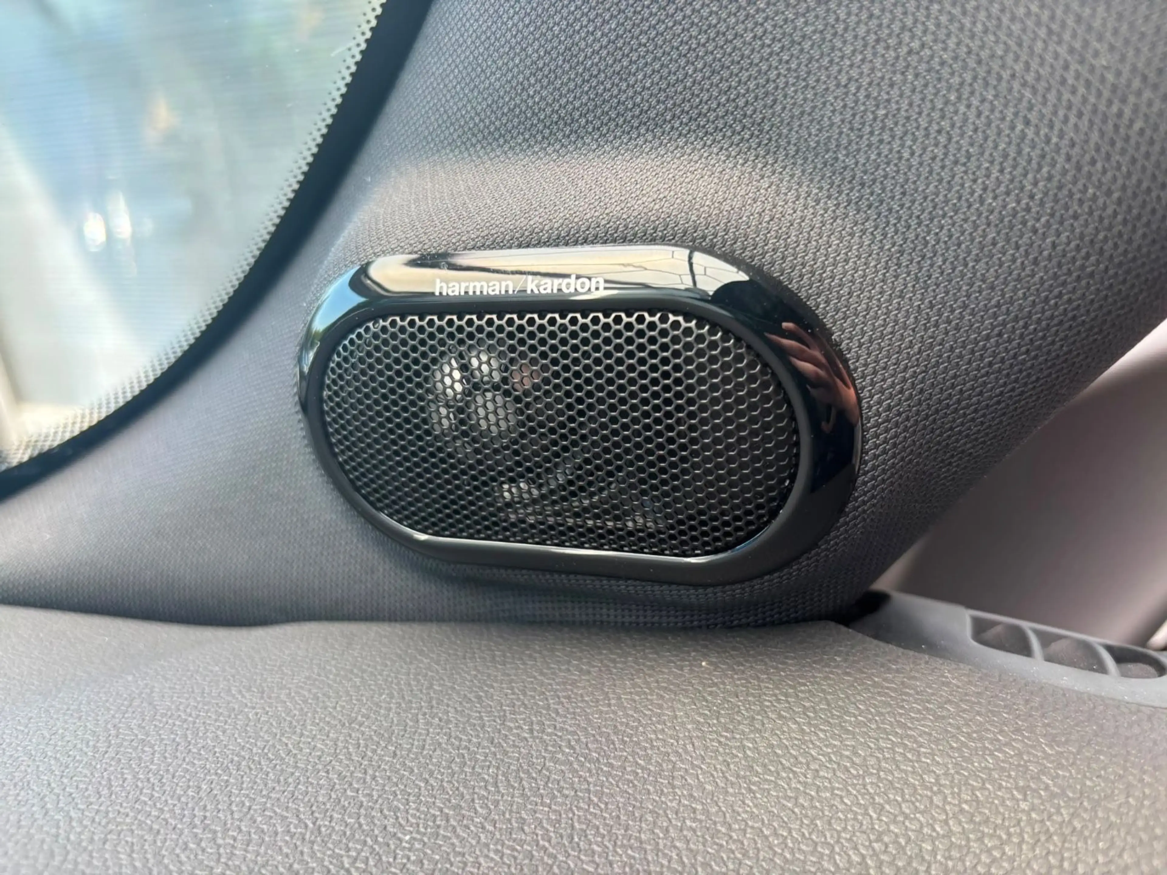 MINI Cooper SE Leder Pano HUD Navi LED KAM H/K 17'' — photo 20