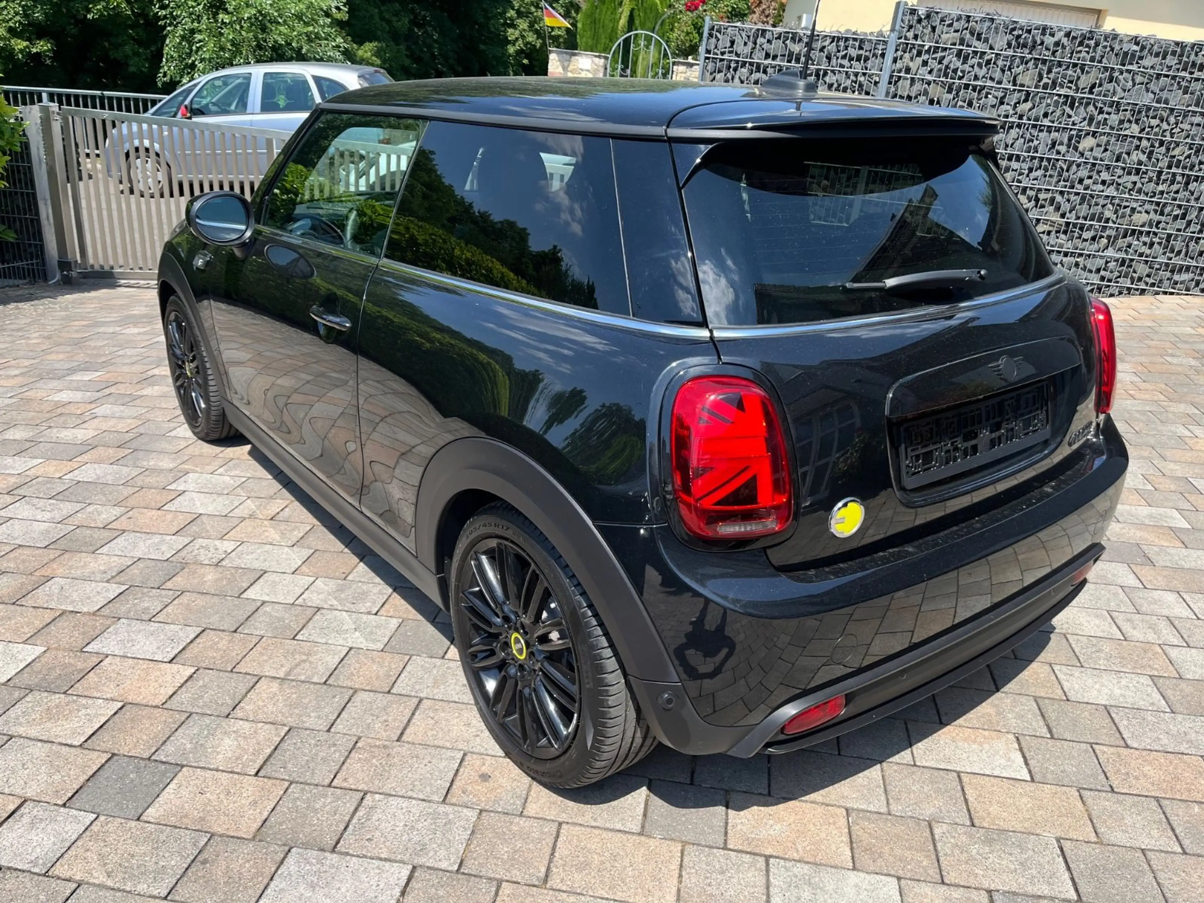 MINI Cooper SE Leder Pano HUD Navi LED KAM H/K 17'' — photo 8